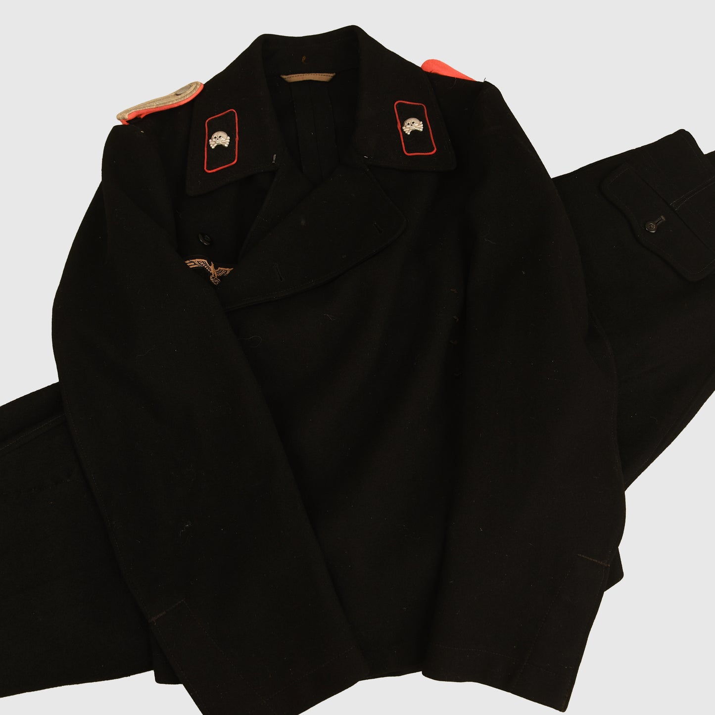 German WWII Panzer Leutnant’s Uniform