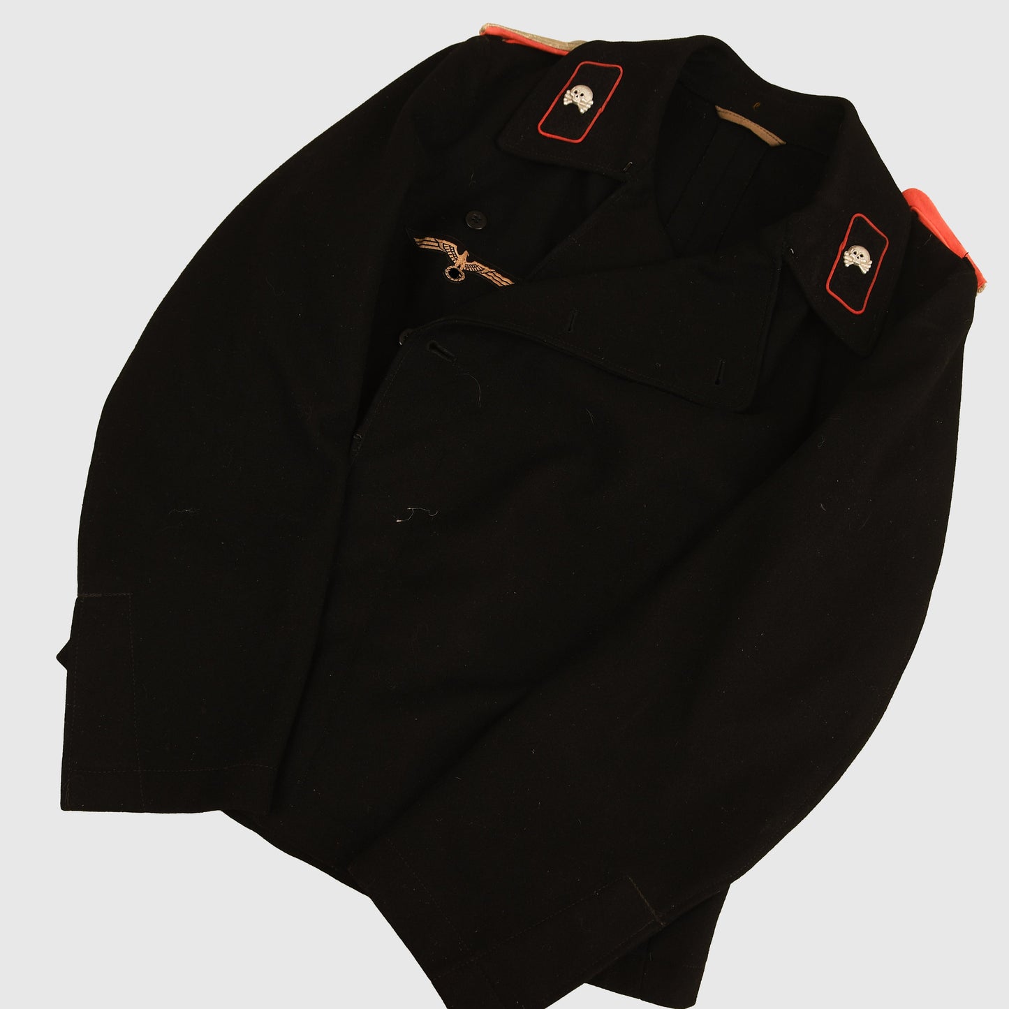 German WWII Panzer Leutnant’s Uniform