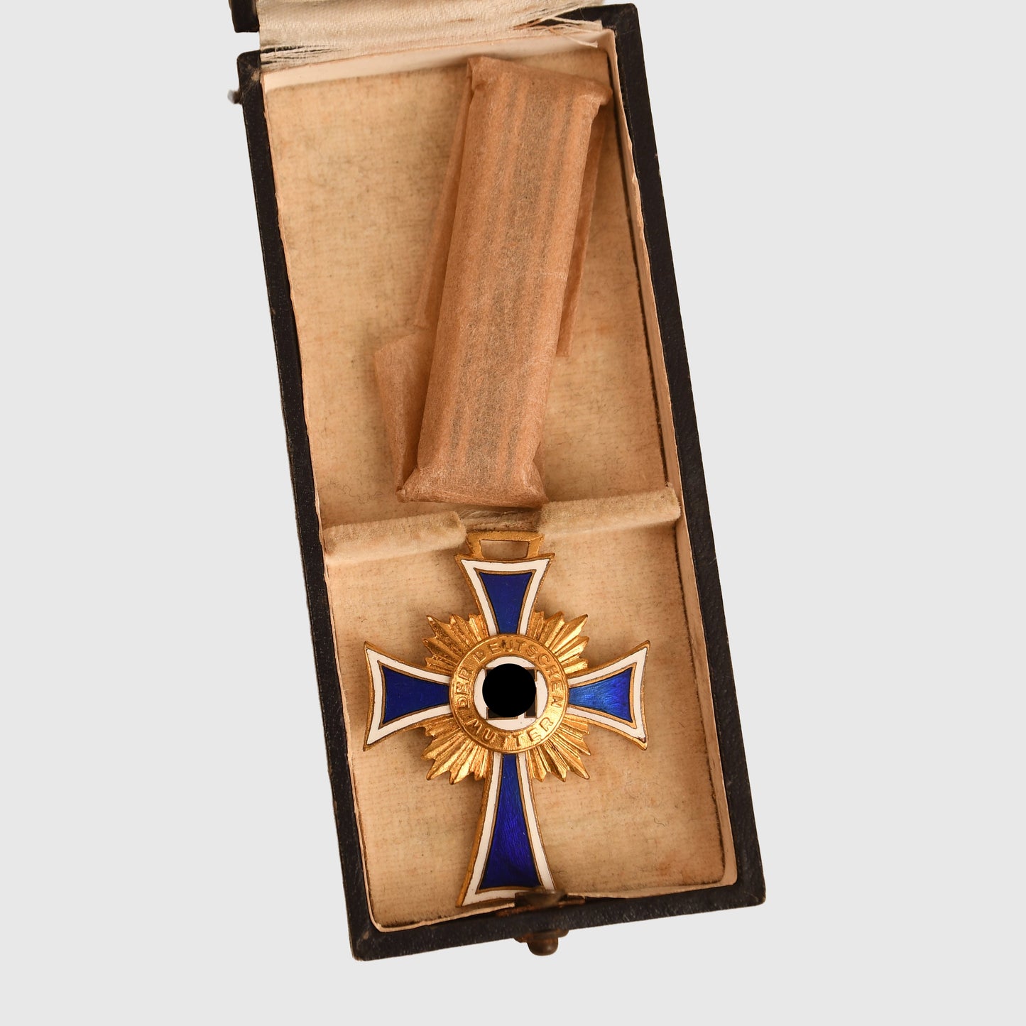 German WWII Mothers Cross in Gold, Cased