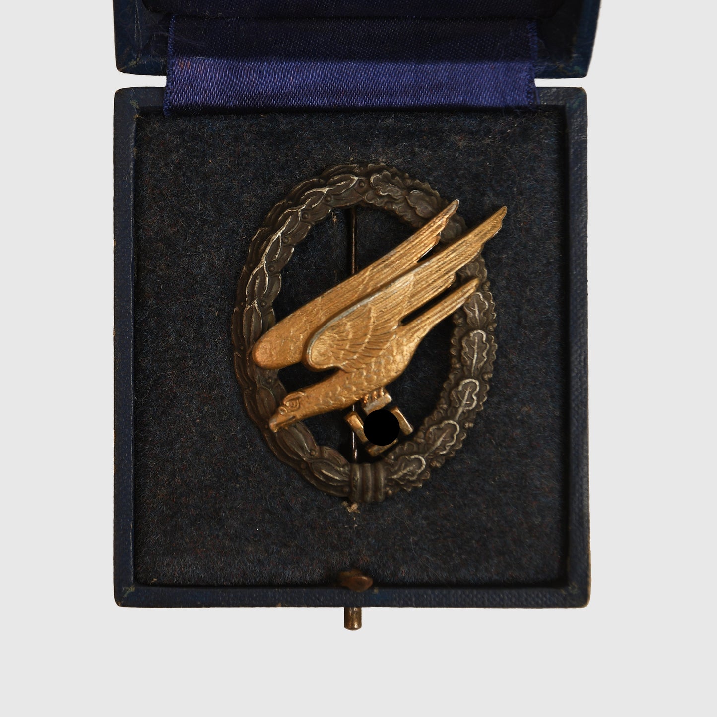 German WWII Luftwaffe Paratrooper Badge, Cased