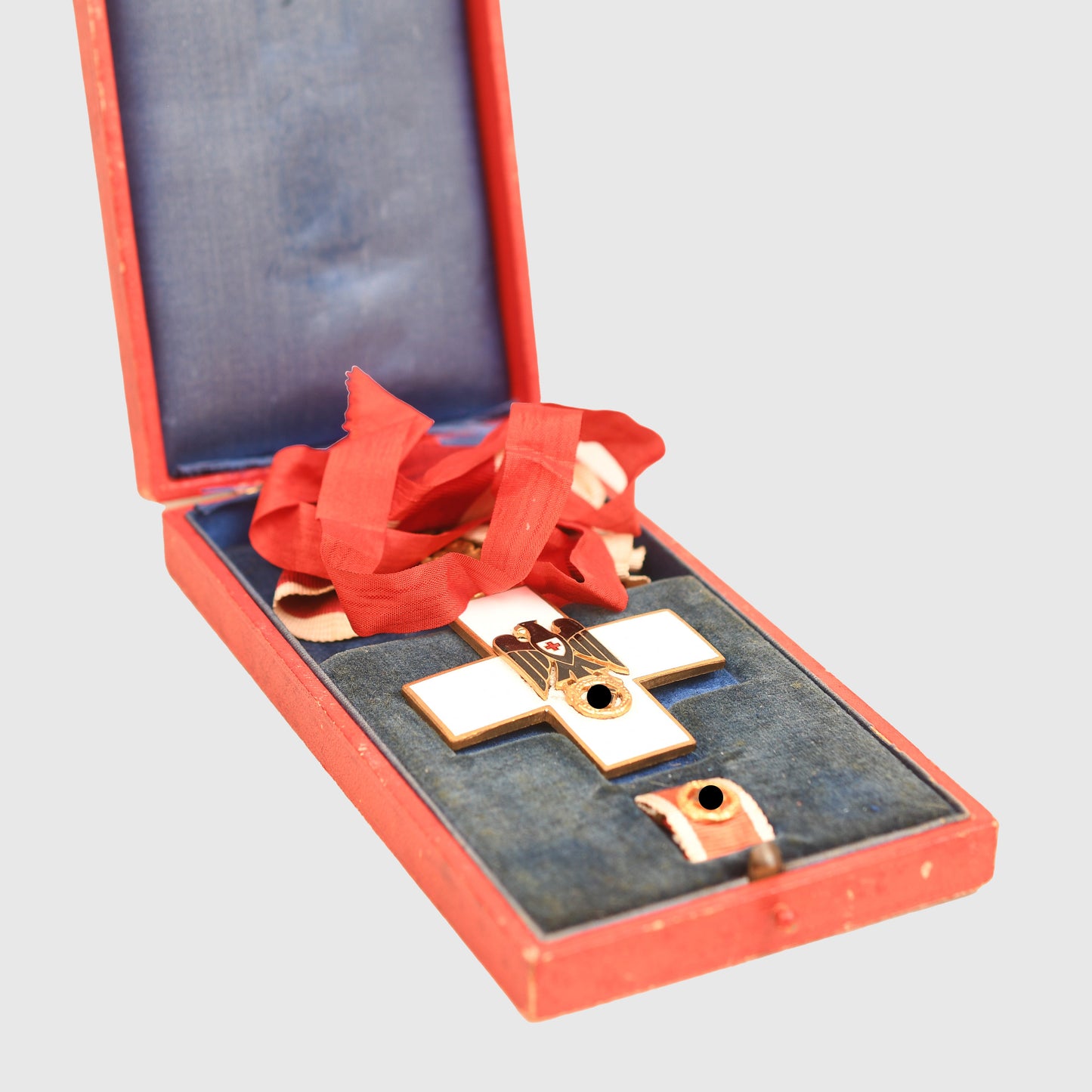 German WWII Red Cross 1st Class Neck Order, Cased with Miniature