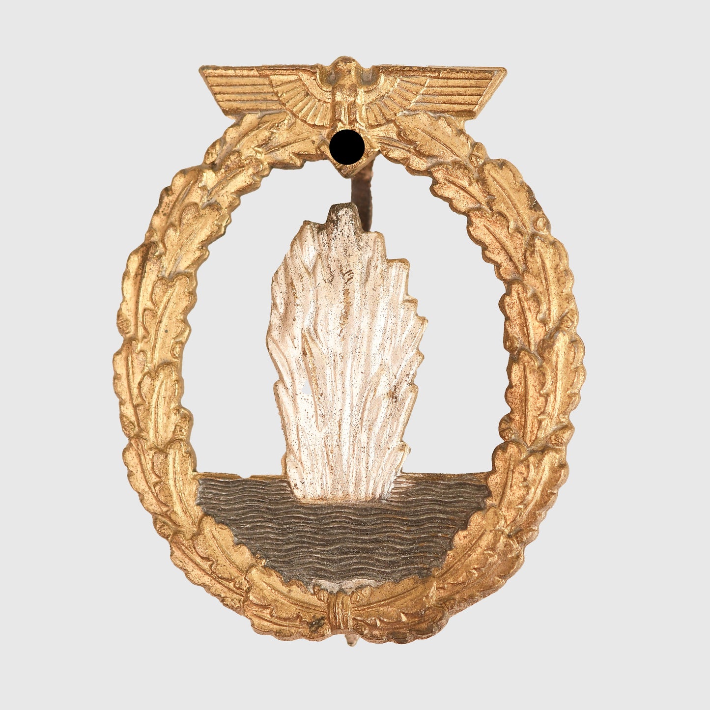 German WWII Kriegsmarine Minesweeper Badge