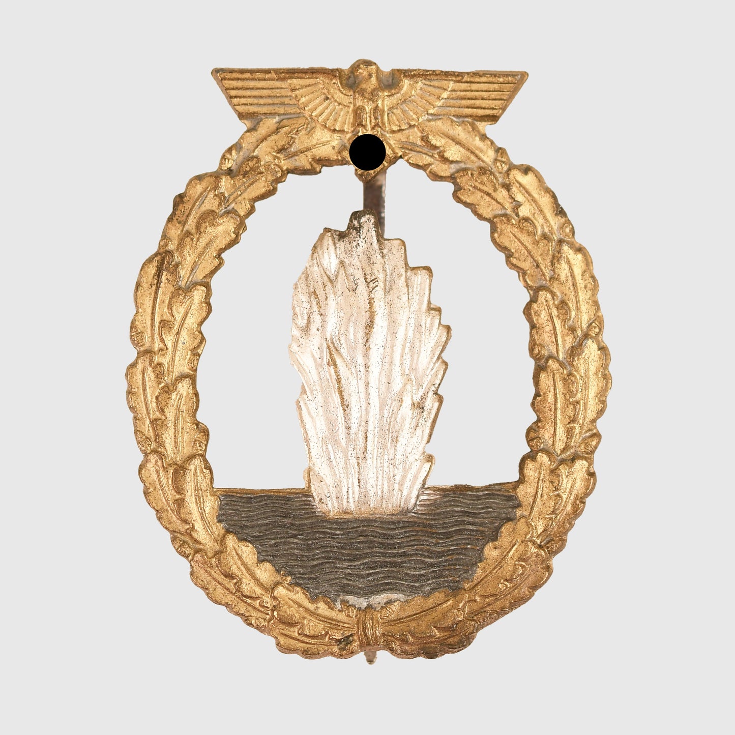 German WWII Kriegsmarine Minesweeper Badge