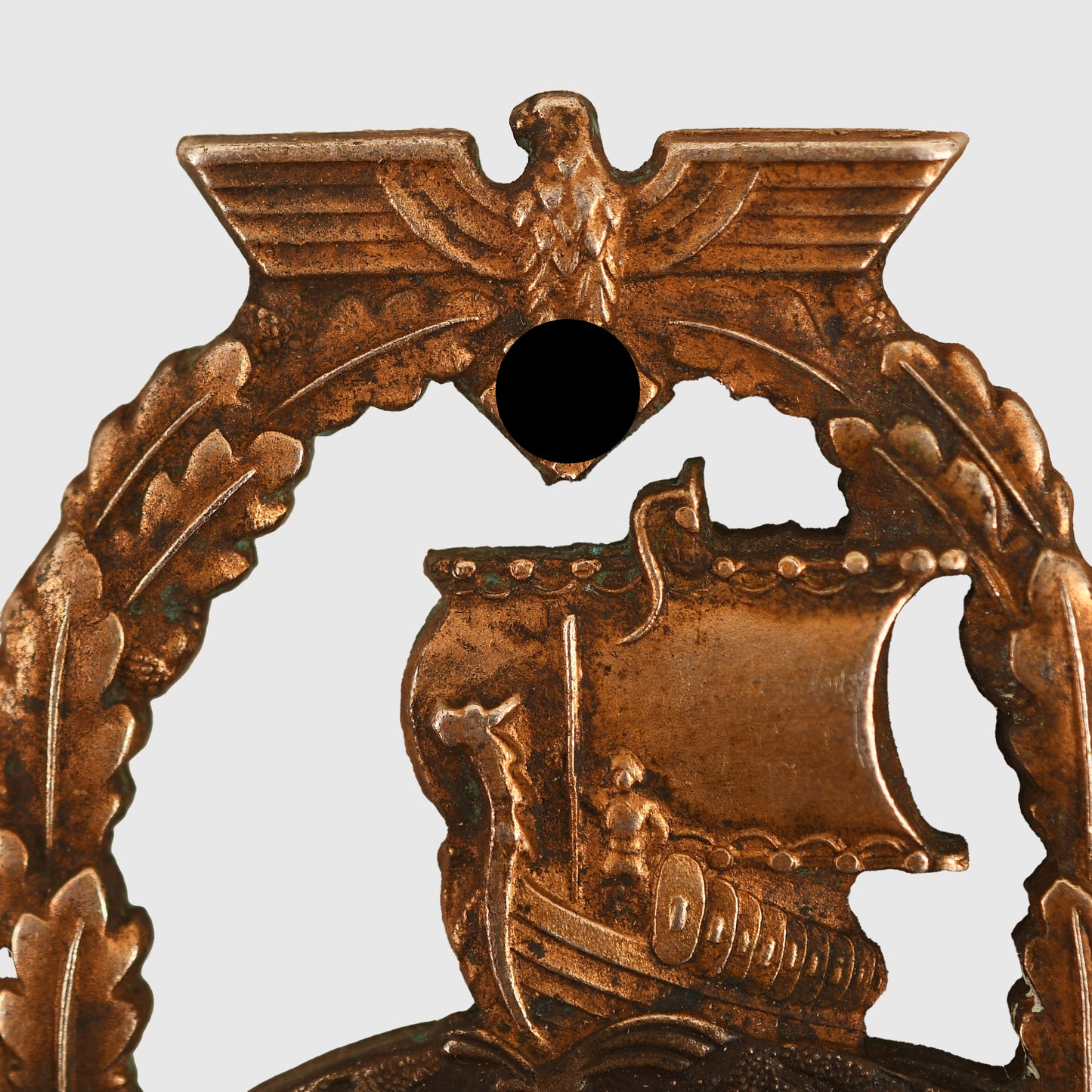 German WWII Kriegsmarine Auxiliary Cruiser Badge