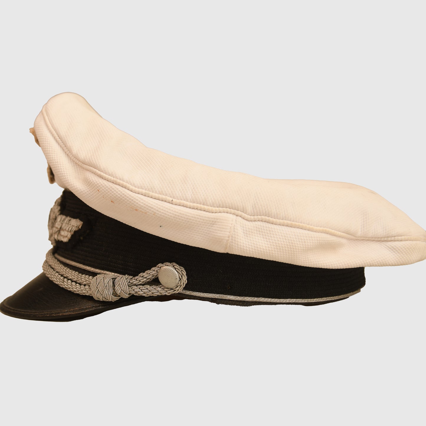 German WWII Luftwaffe Officer’s White Top Visor Cap