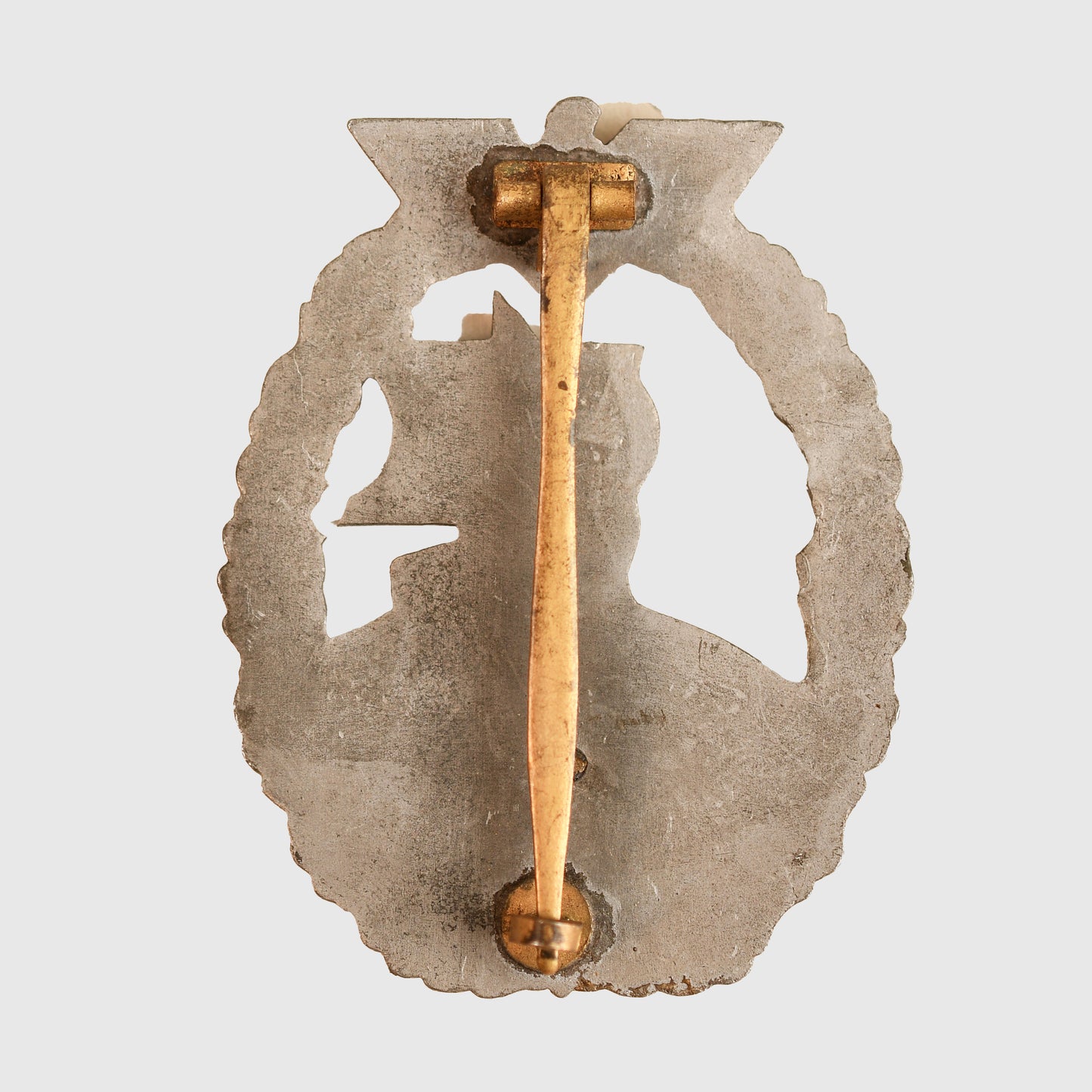 German WWII Kriegsmarine Auxiliary Cruiser Badge