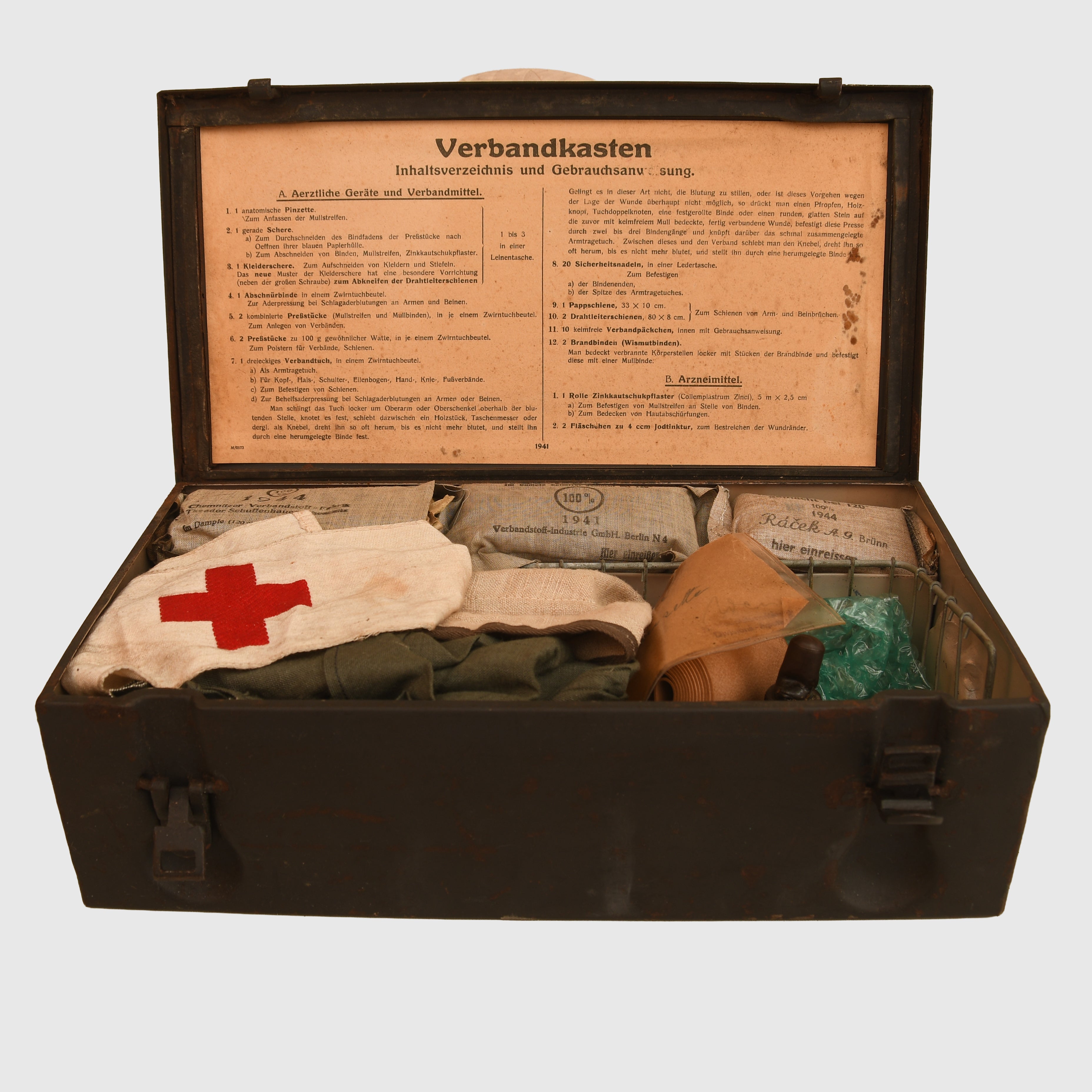 German WWII Vehicle Medical Box, Verbandkasten – Regimentals