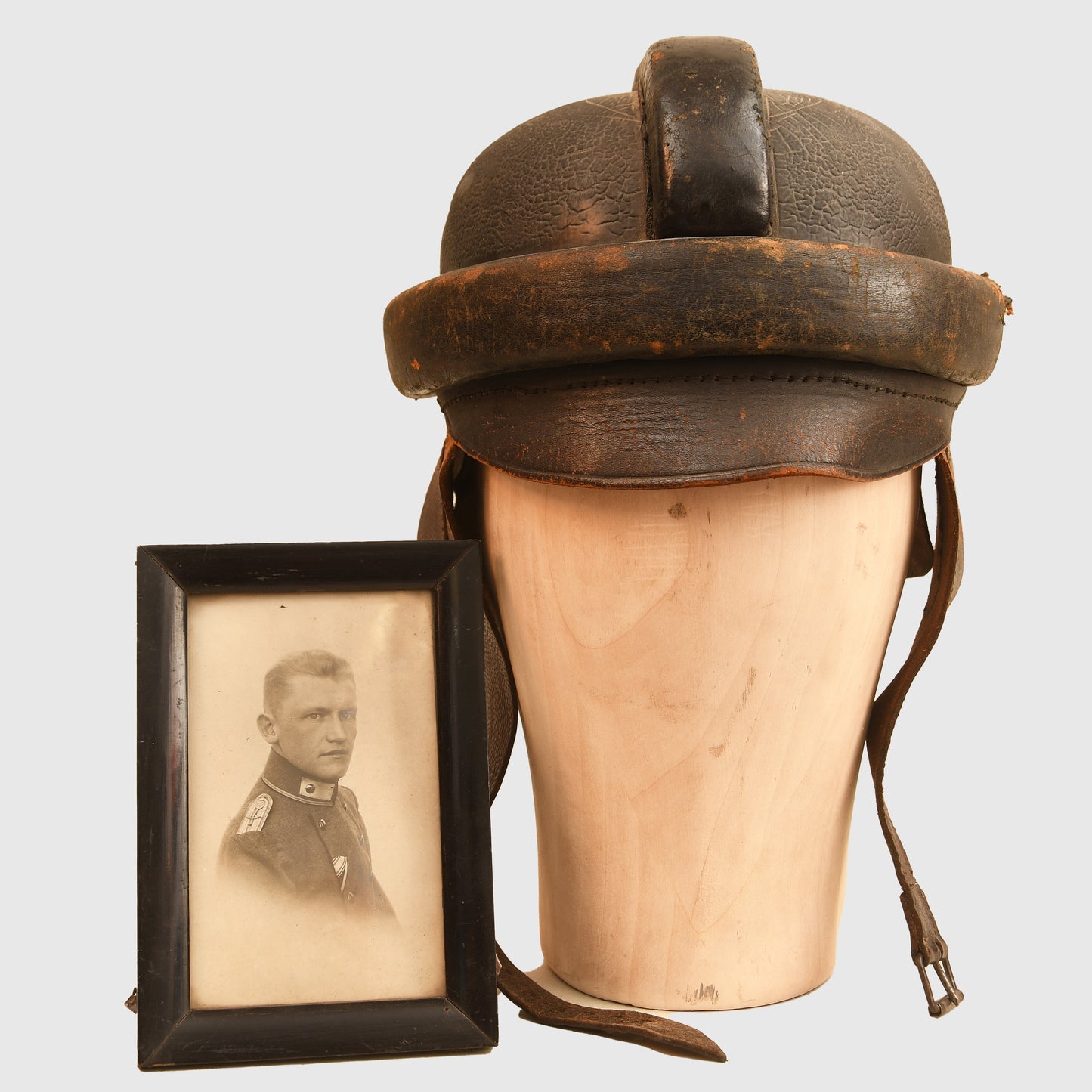 German WWI Aviators Leather Flying Helmet and Photograph