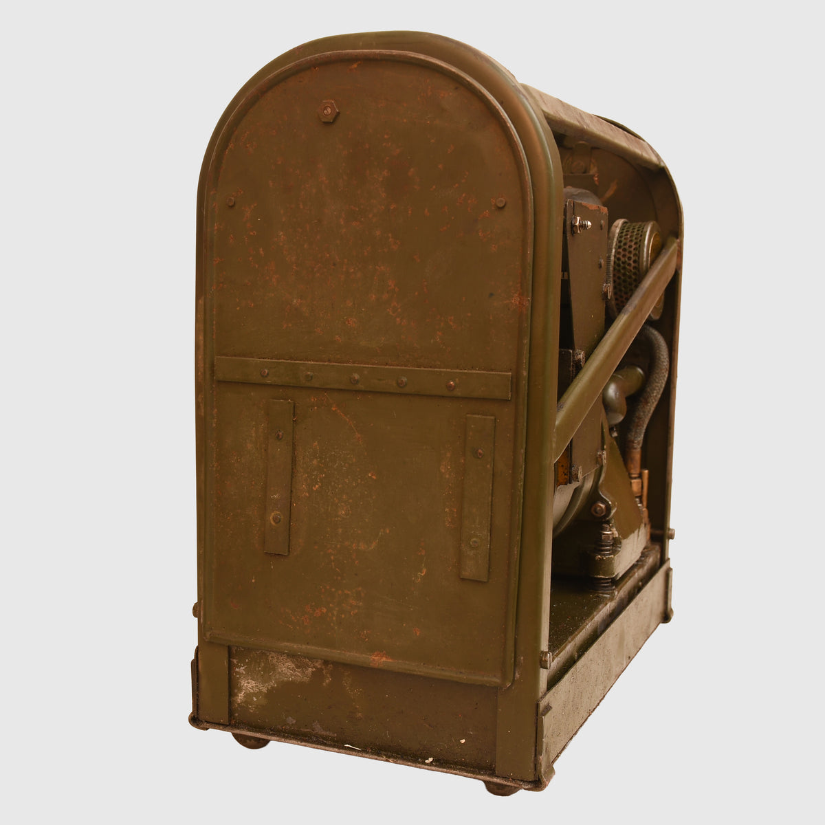 BRITISH WWII BATTERY CHARGER GENERATOR FOR VEHICLES