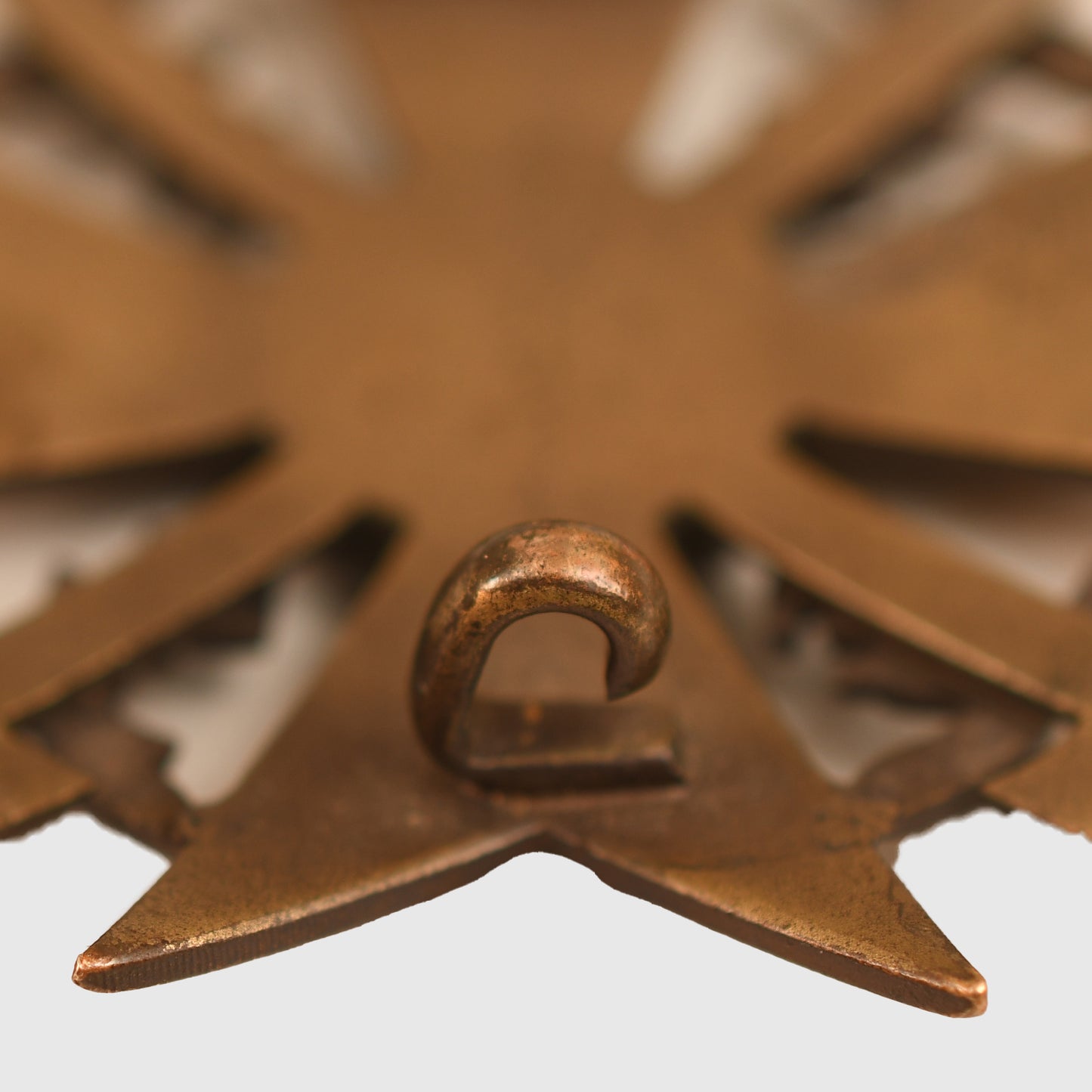 GERMAN WWII SPANISH CROSS IN BRONZE WITH SWORDS