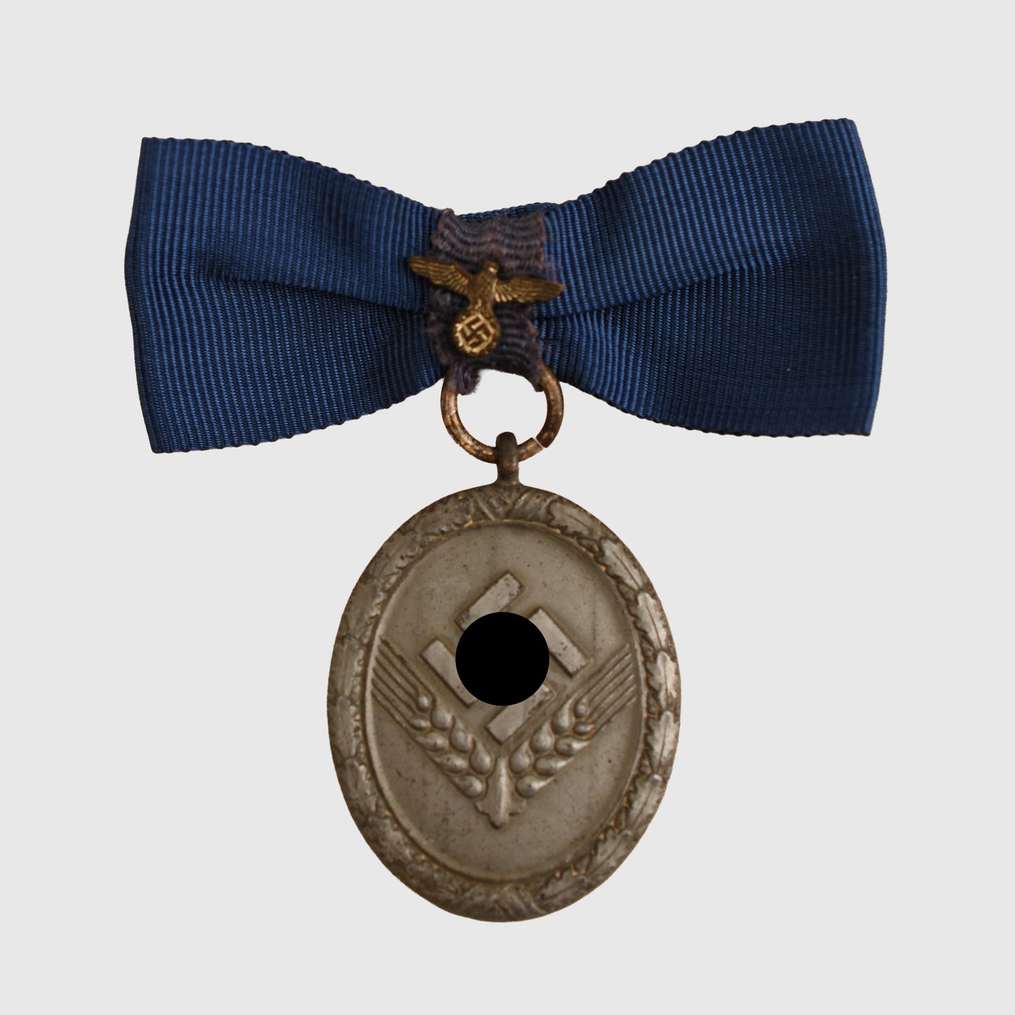 German WWII RAD 18 Year Long Service Medal with Female Wrap