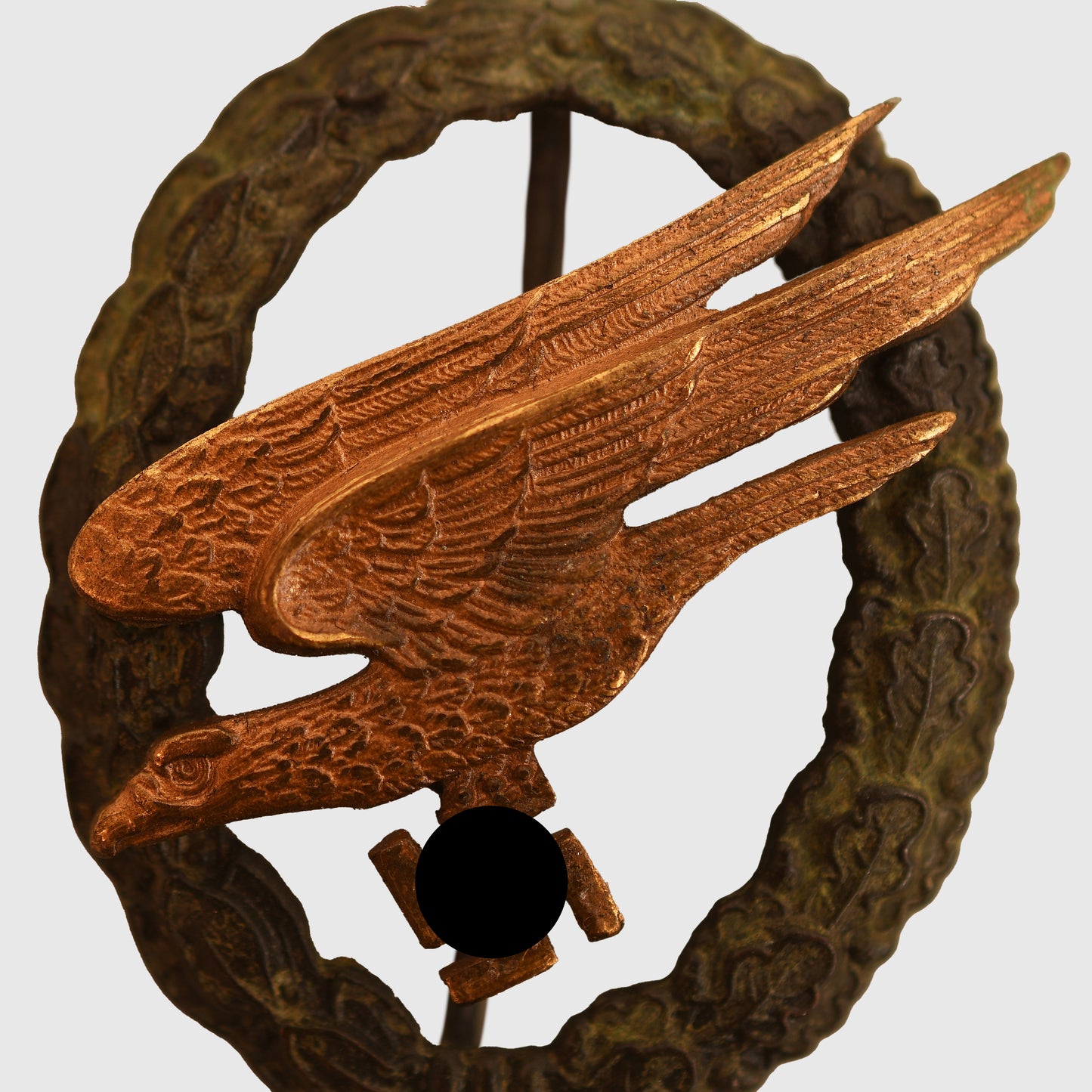 German WWII Paratrooper Badge – Late War Type K by Assmann