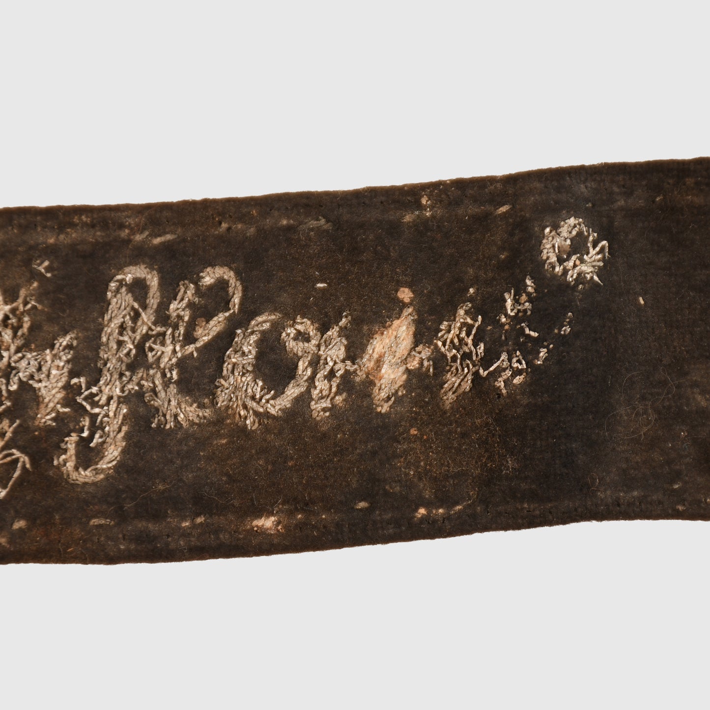 GERMAN WWII GROSS DEUTSCHLAND OFFICERS CUFF TITLE AND SHOULDER CIPHER