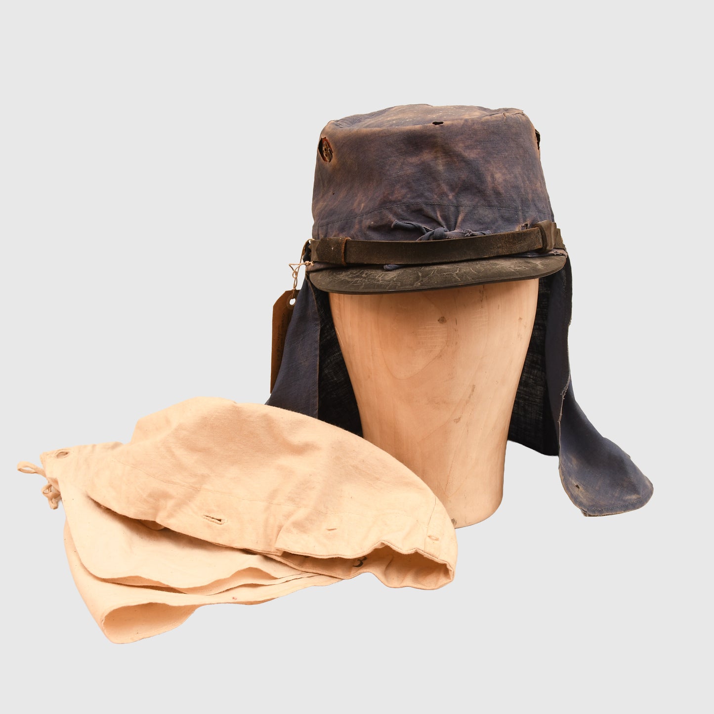 FRENCH FOREIGN LEGION KEPI WITH BLUE AND WHITE COVERS