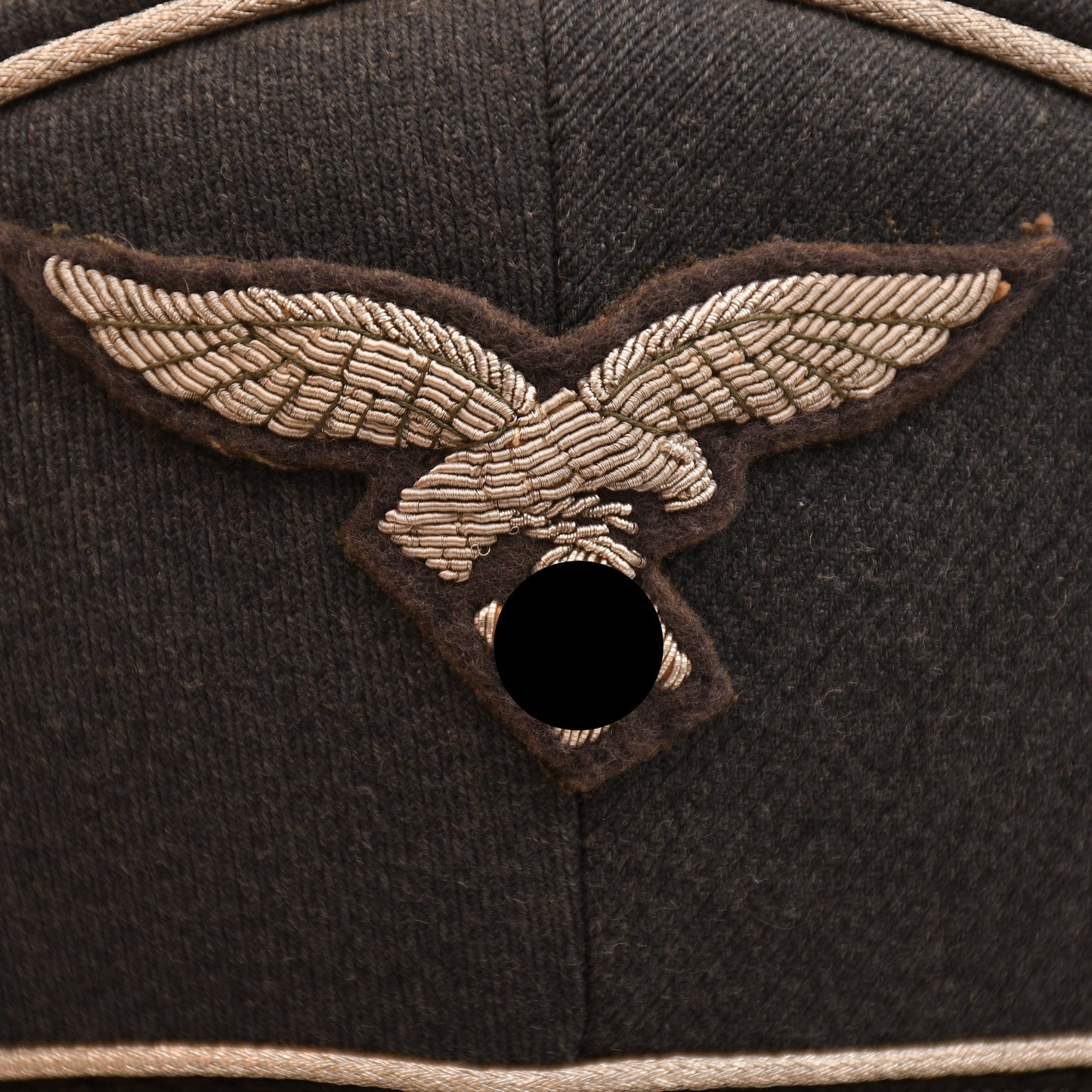 GERMAN WWII LUFTWAFFE OFFICERS VISOR CAP