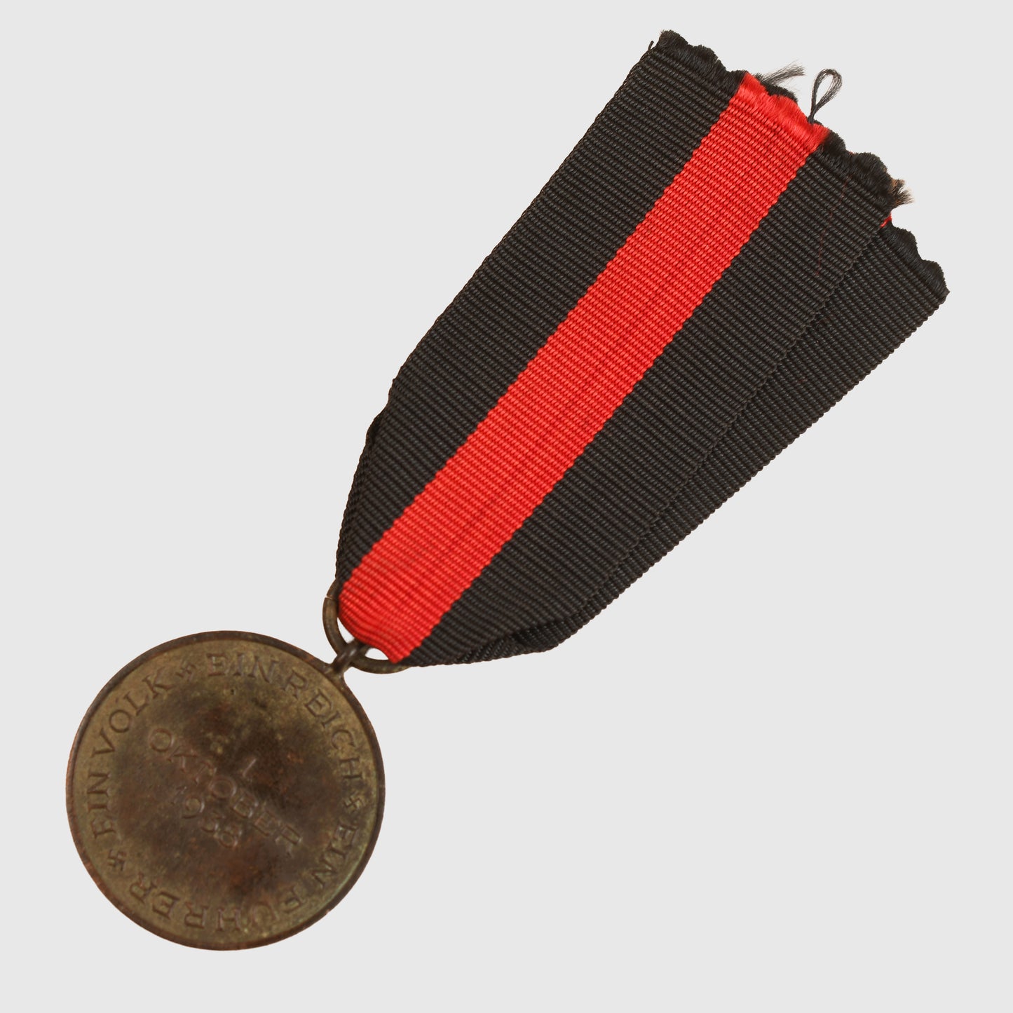 GERMAN WWII 1ST OKTOBER1938 MEDAL WITH RIBBON
