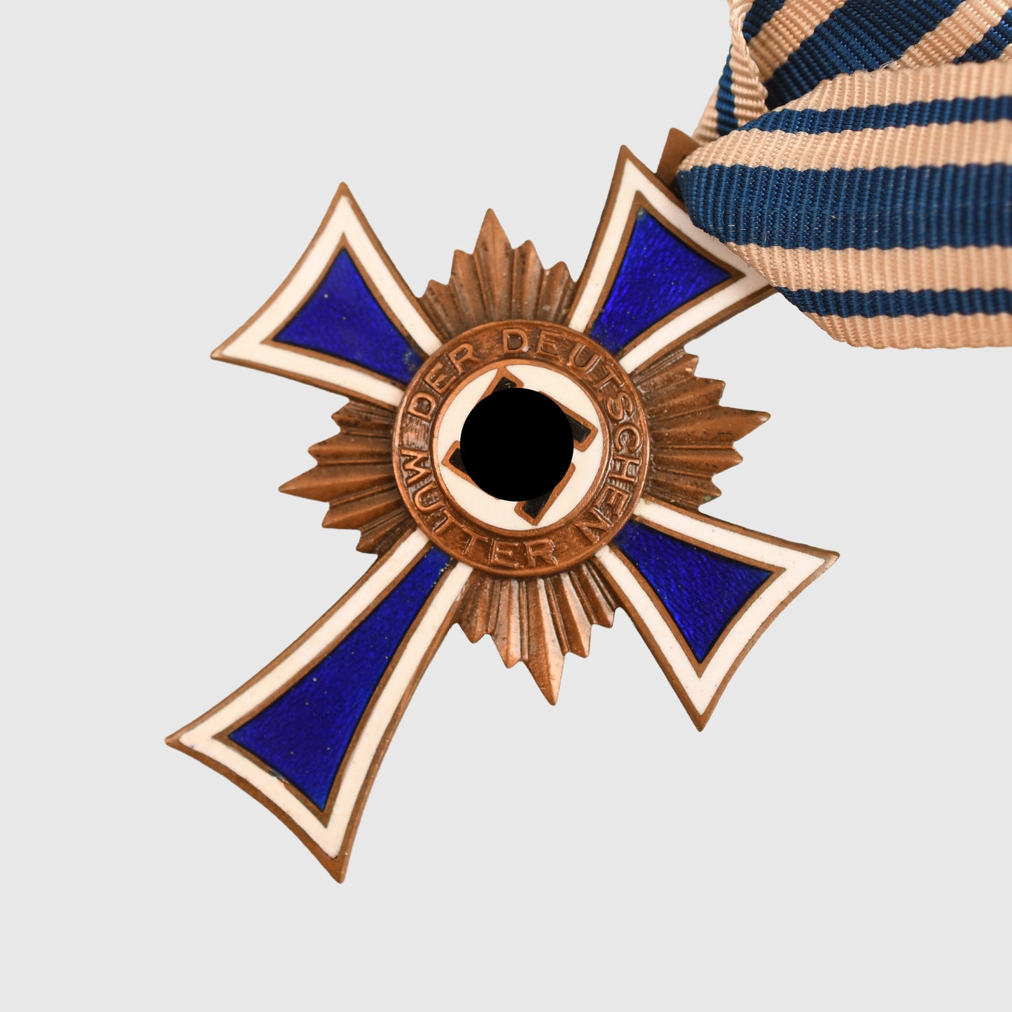 GERMAN WWII MOTHERS CROSS IN BRONZE