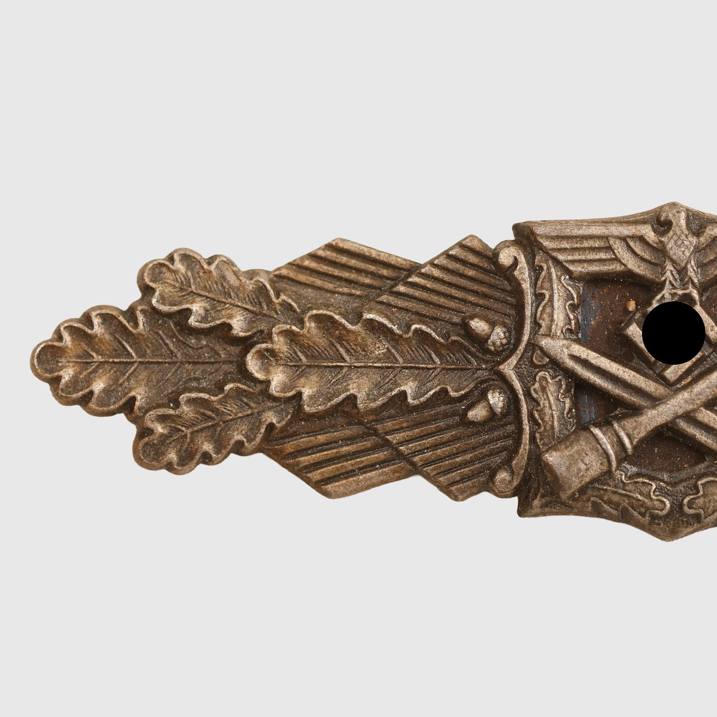 GERMAN WWII CLOSE COMBAT CLASP IN BRONZE BY FLL