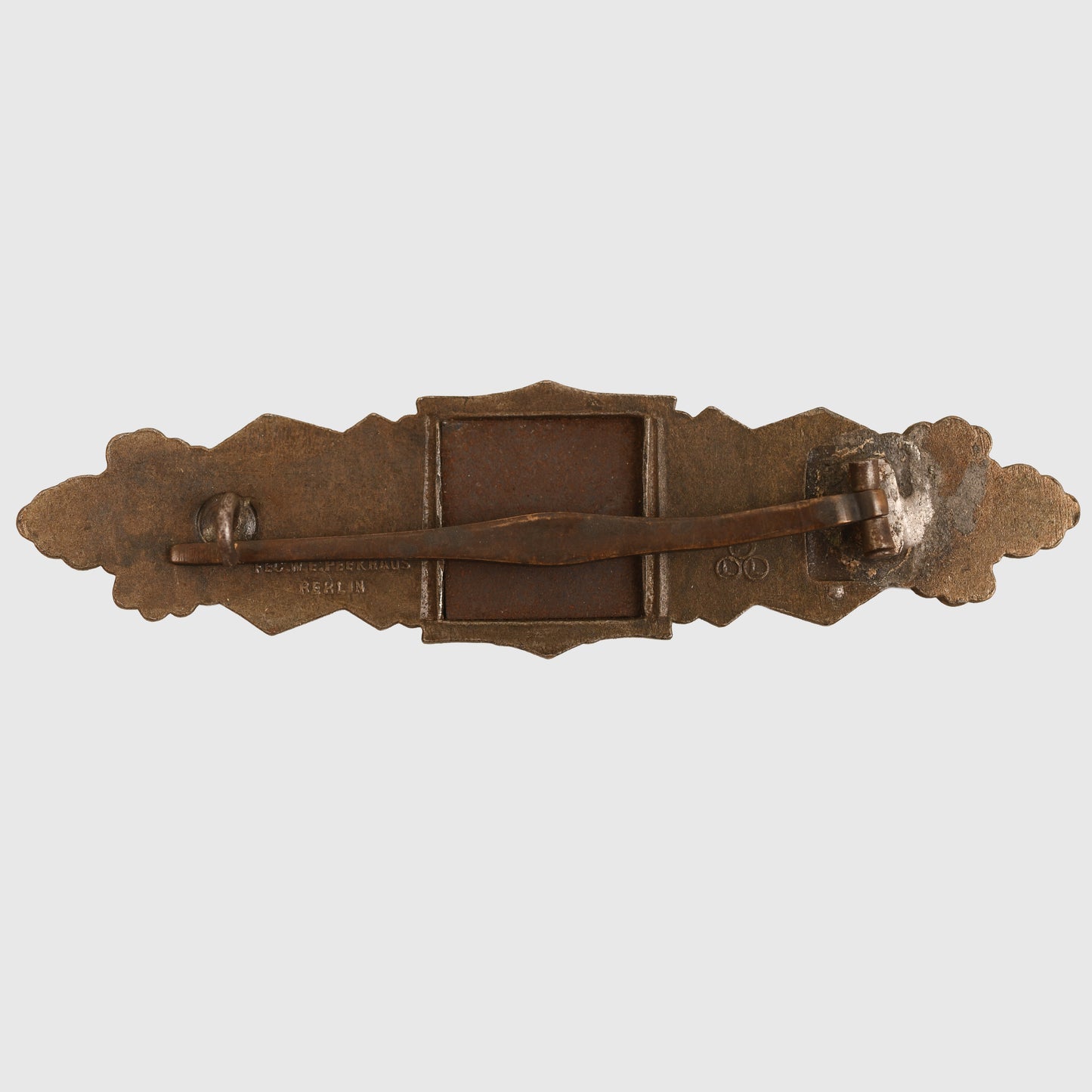 GERMAN WWII CLOSE COMBAT CLASP IN BRONZE BY FLL