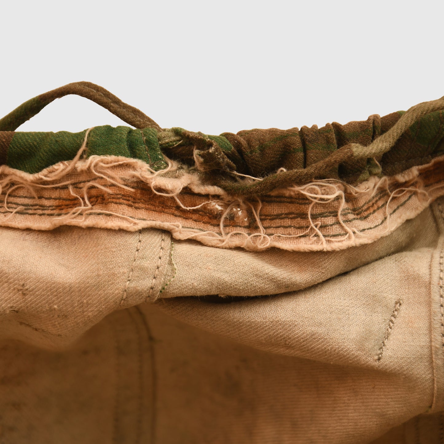 German WWII Luftwaffe Single Decal Paratrooper Helmet with Cloth Cover