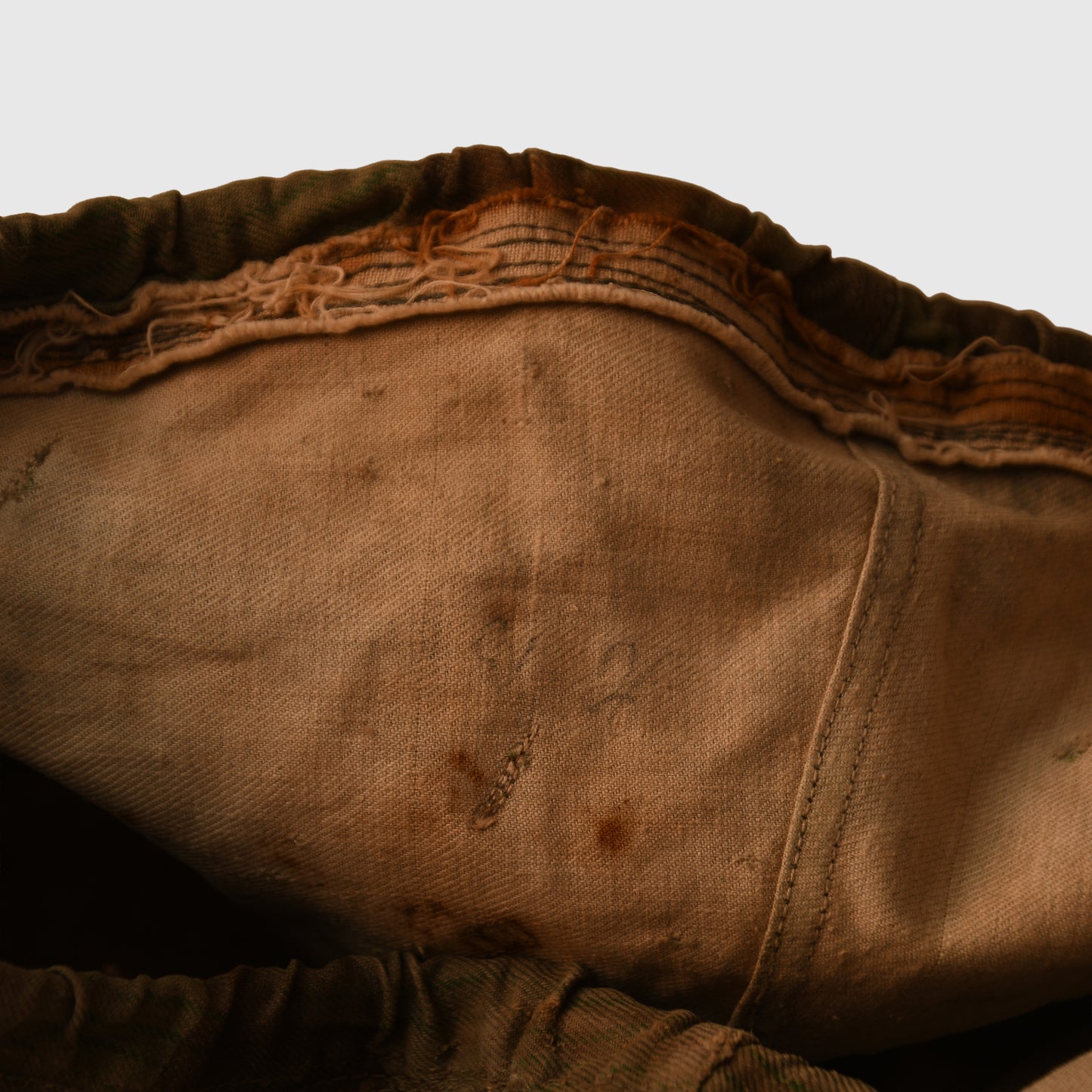 German WWII Luftwaffe Single Decal Paratrooper Helmet with Cloth Cover