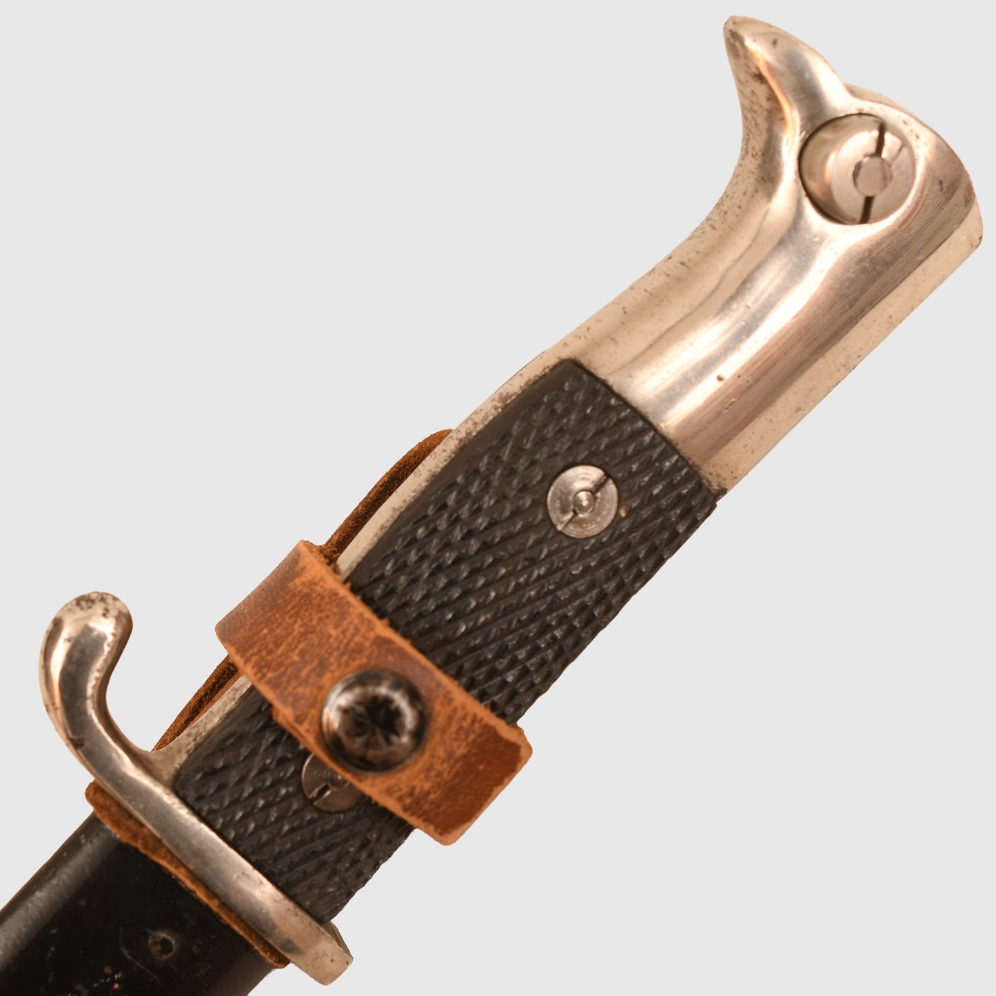 GERMAN WWI EAGLE HEADED BAYONET FIXING COMBAT DISPLAY PIECE