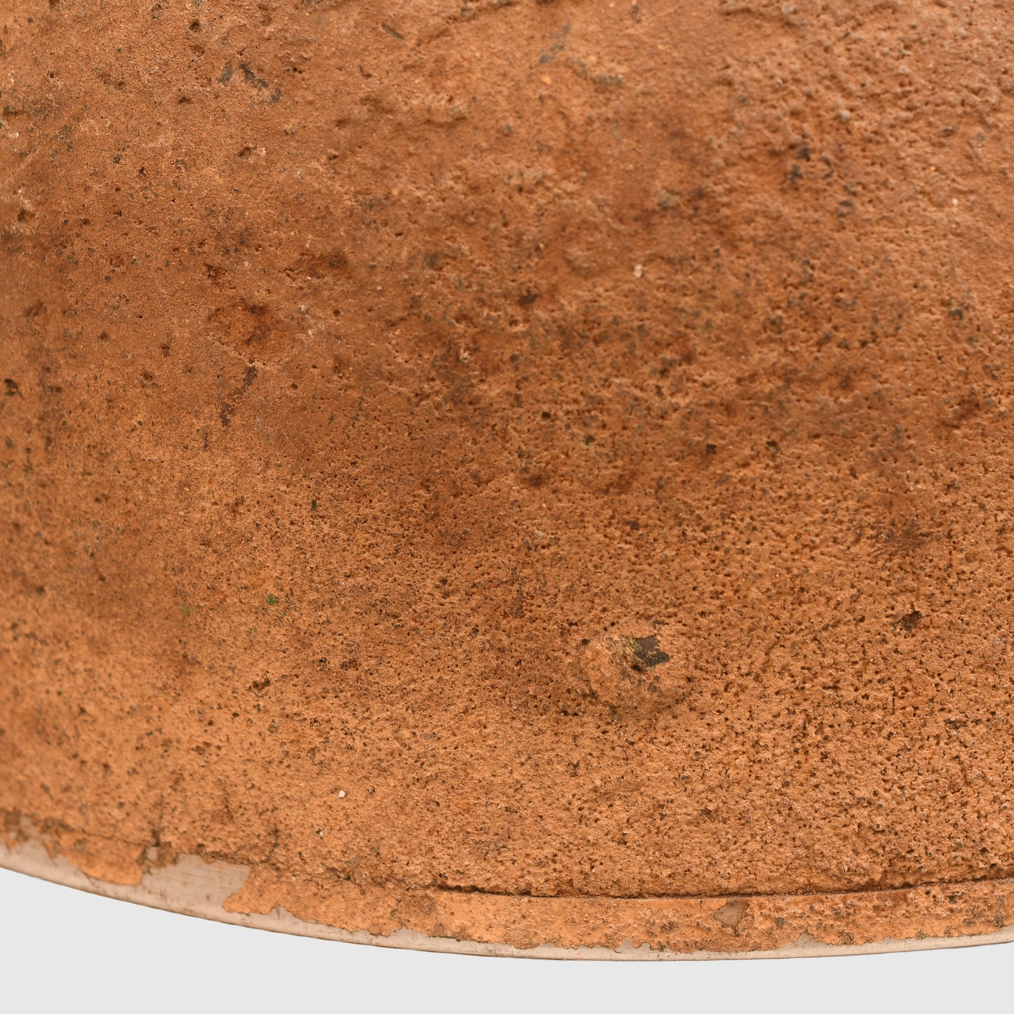 BRITISH WWII TUNISIAN USED BRITISH PARATROOPER HELMET