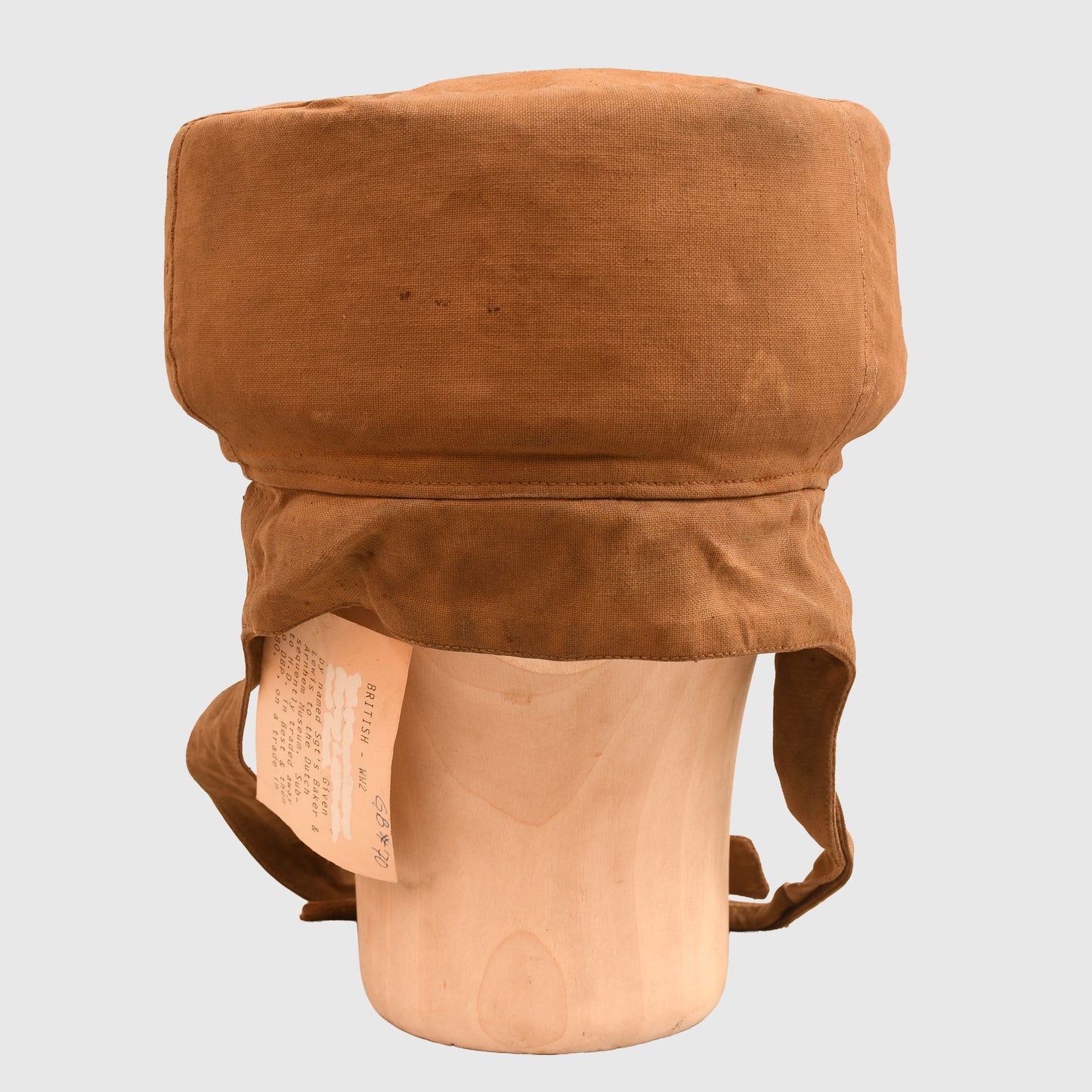 BRITISH WWII PARATROOPER TRAINING HELMET