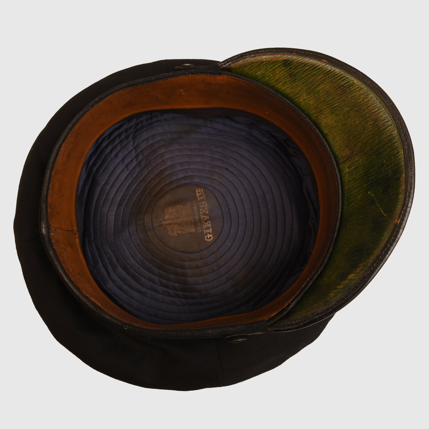 BRITISH WWII ROYAL NAVAL CAPTAIN AND ABOVE VISOR CAP