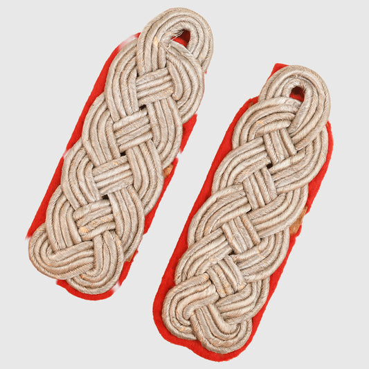 GERMAN WWII ARMY MAJOR’S SLIP-ON SHOULDER BOARDS