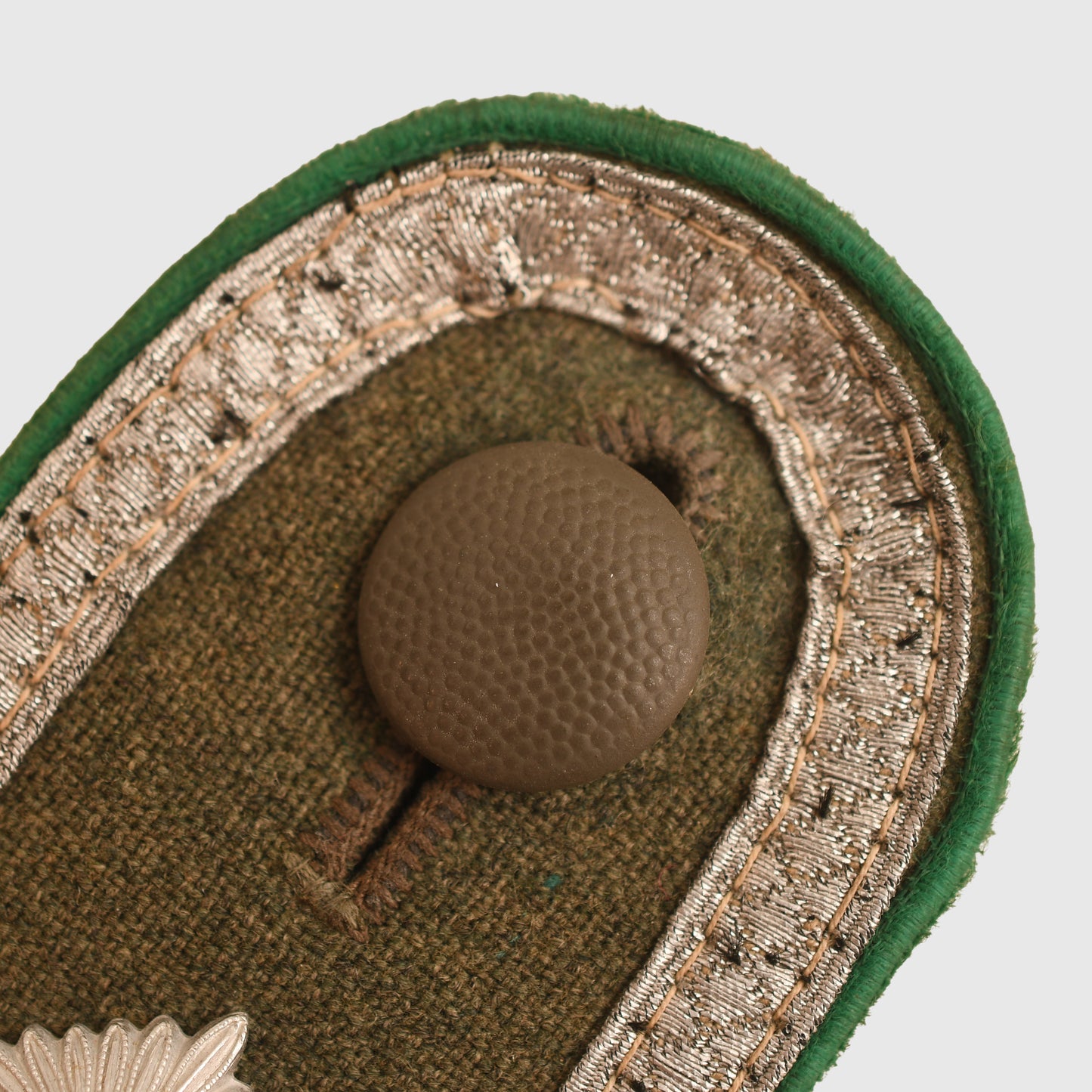 GERMAN WWII MOUNTAIN TROOPS M.43 SINGLE SHOULDER BOARD