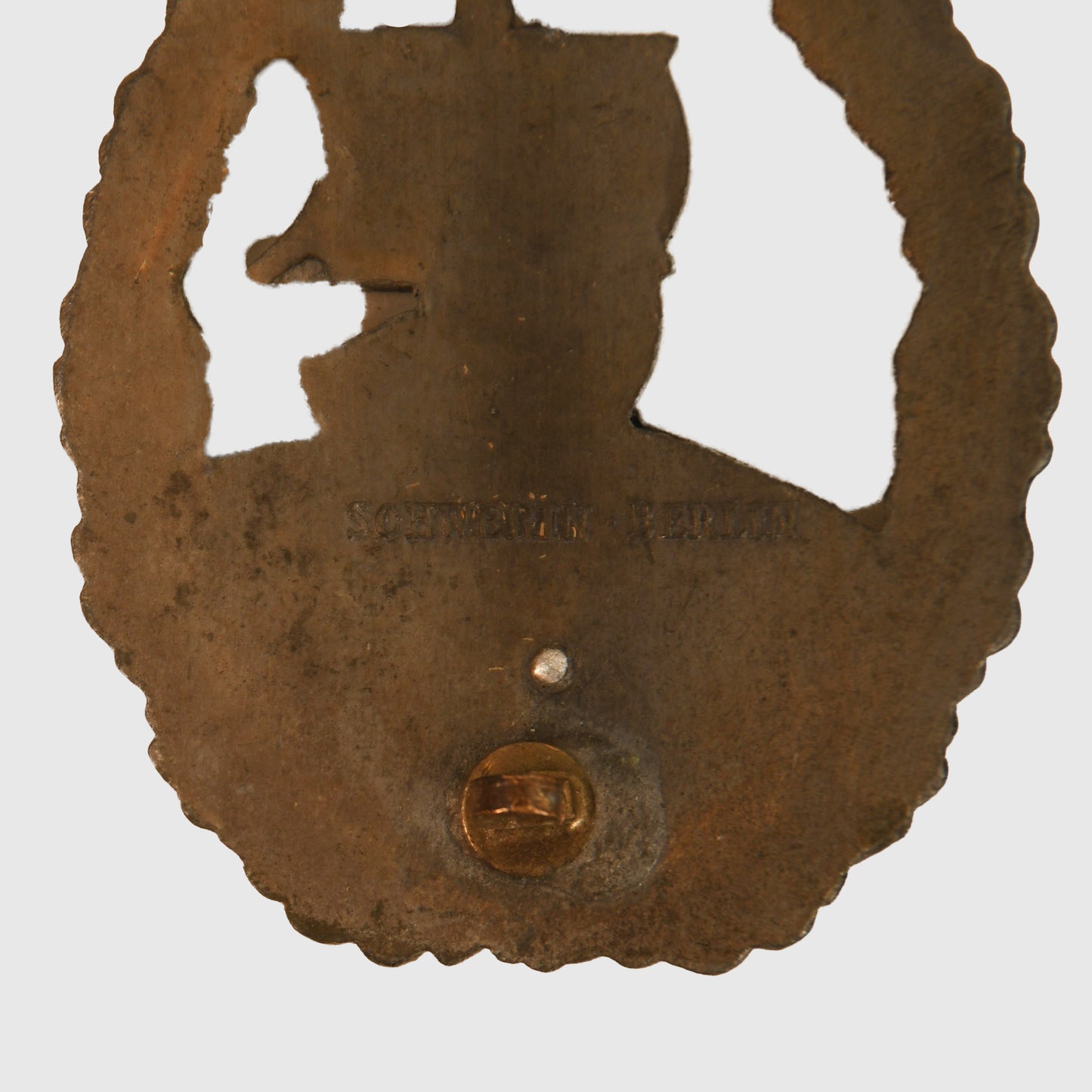 German WWII Kriegsmarine Auxiliary Cruiser Badge