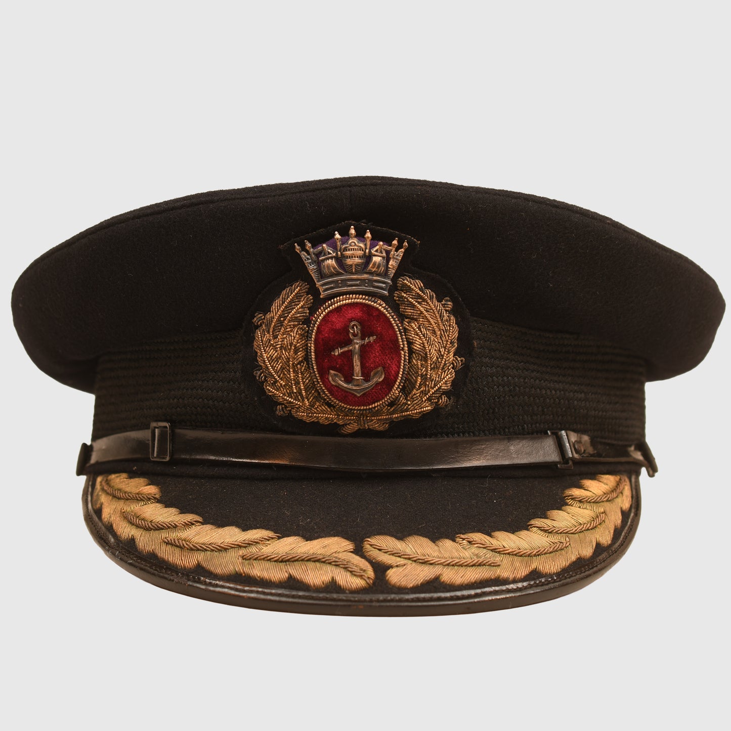 BRITISH WWII MERCHANT NAVY OFFICERS VISOR CAP - CAPTAIN AND ABOVE