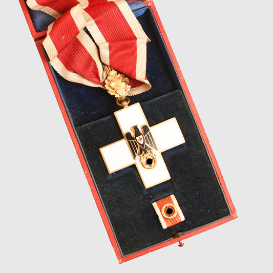 German WWII Red Cross 1st Class Neck Order, Cased with Miniature