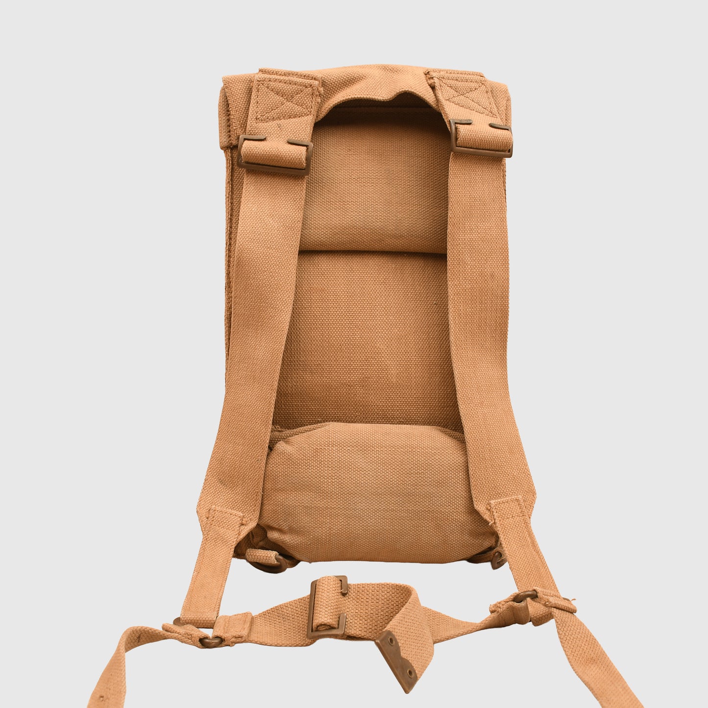 BRITISH WWII SOUP CONTAINER WITH RARE WEBBING CARRIER