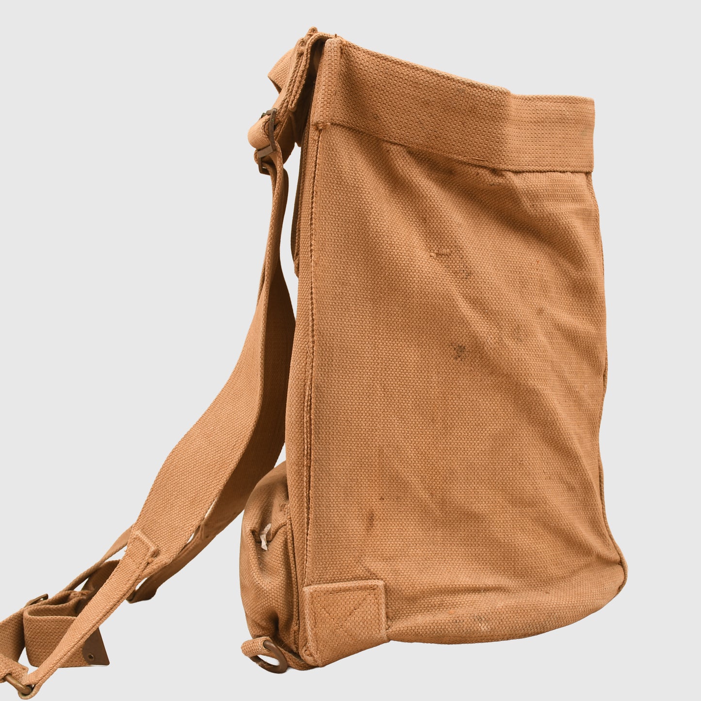 BRITISH WWII SOUP CONTAINER WITH RARE WEBBING CARRIER