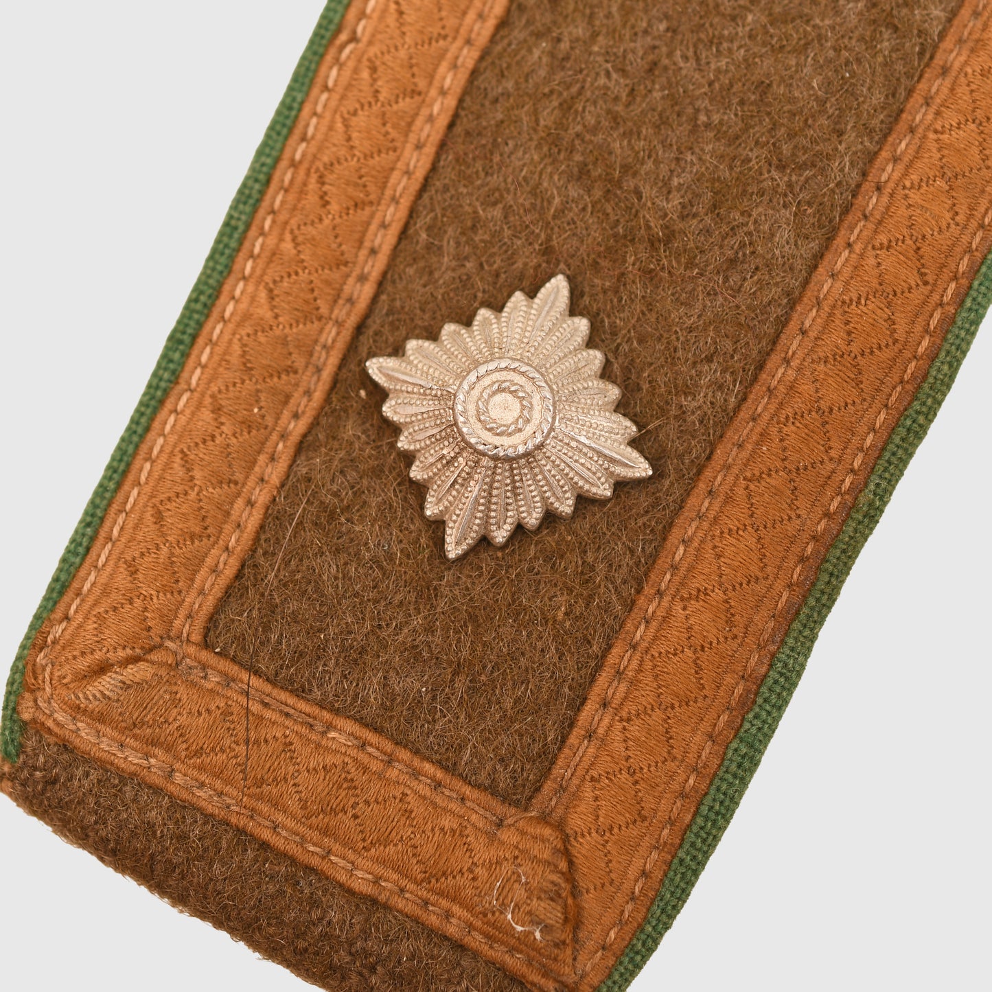 GERMAN WWII AFRIKAKORPS MOUNTAIN TROOPERS SHOULDER BOARD