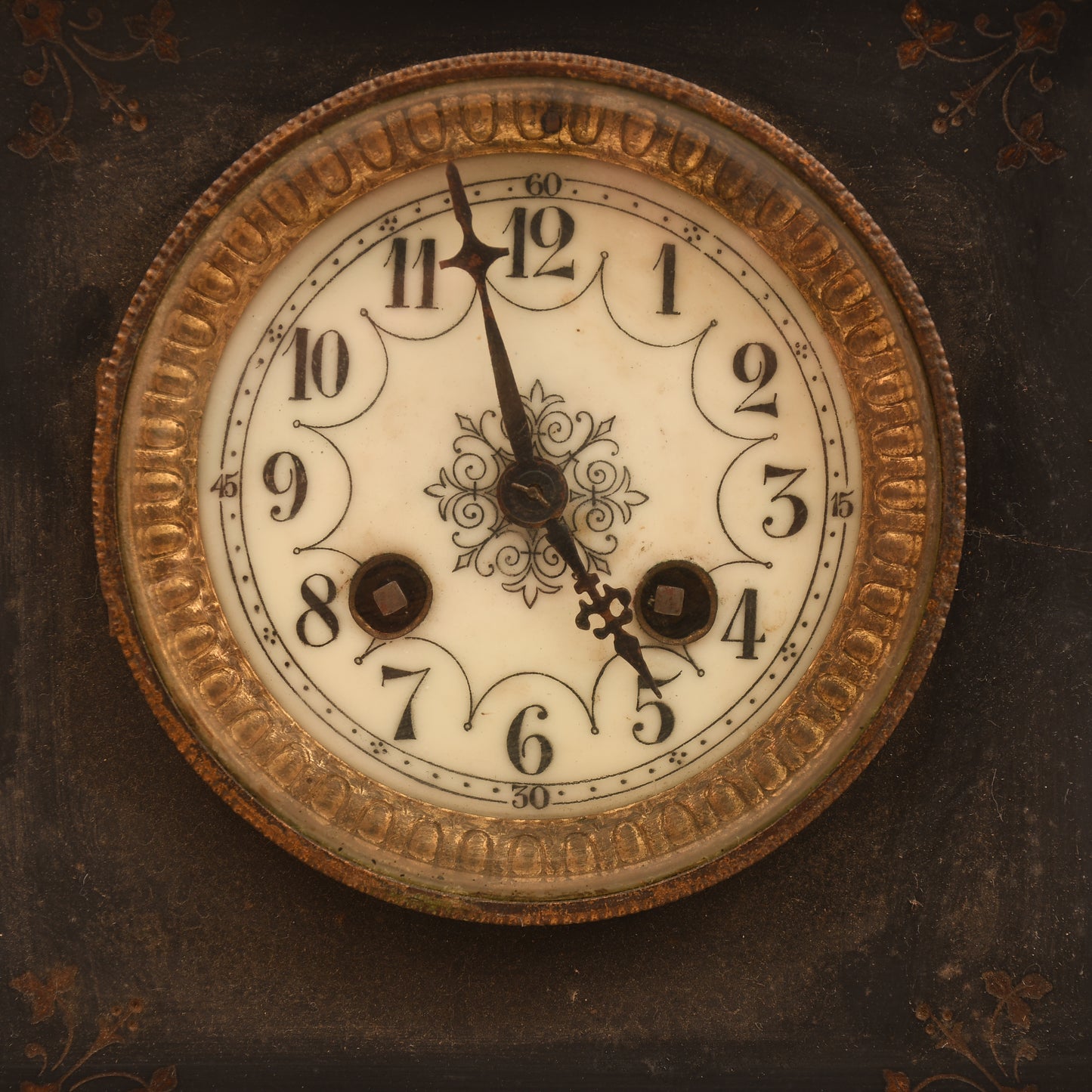 GERMAN WWI EAGLE ON A ROCK WITH IRON CROSS IN ITS BEAK CLOCK