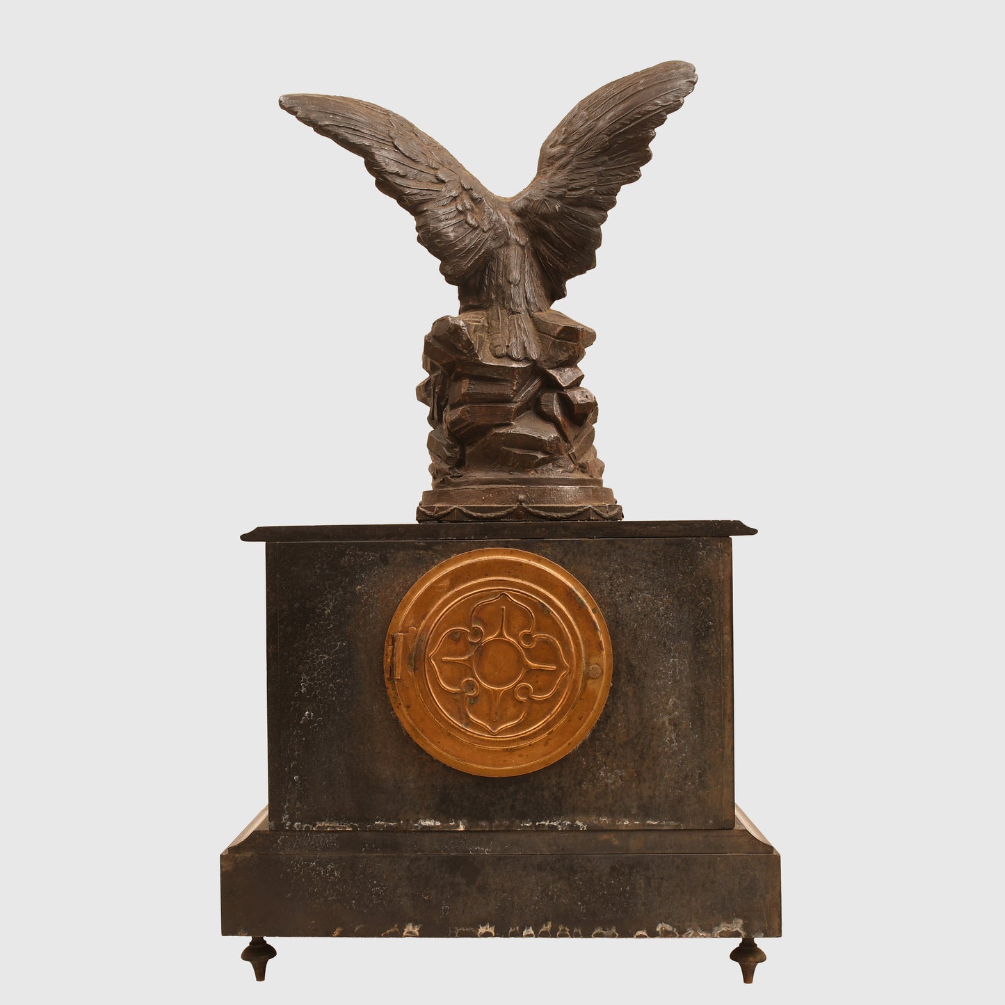 GERMAN WWI EAGLE ON A ROCK WITH IRON CROSS IN ITS BEAK CLOCK