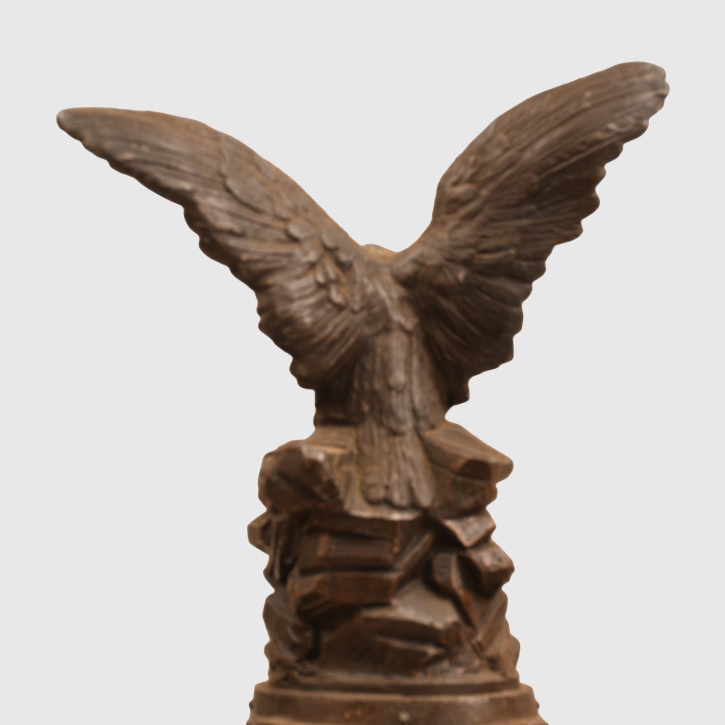 GERMAN WWI EAGLE ON A ROCK WITH IRON CROSS IN ITS BEAK CLOCK