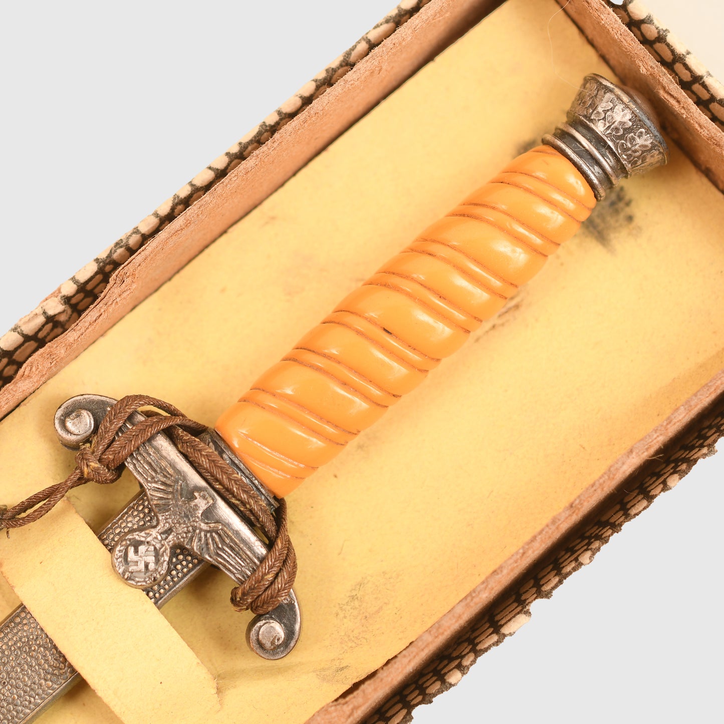 GERMAN WWII MINIATURE ARMY DISPLAY PIECE, BOXED