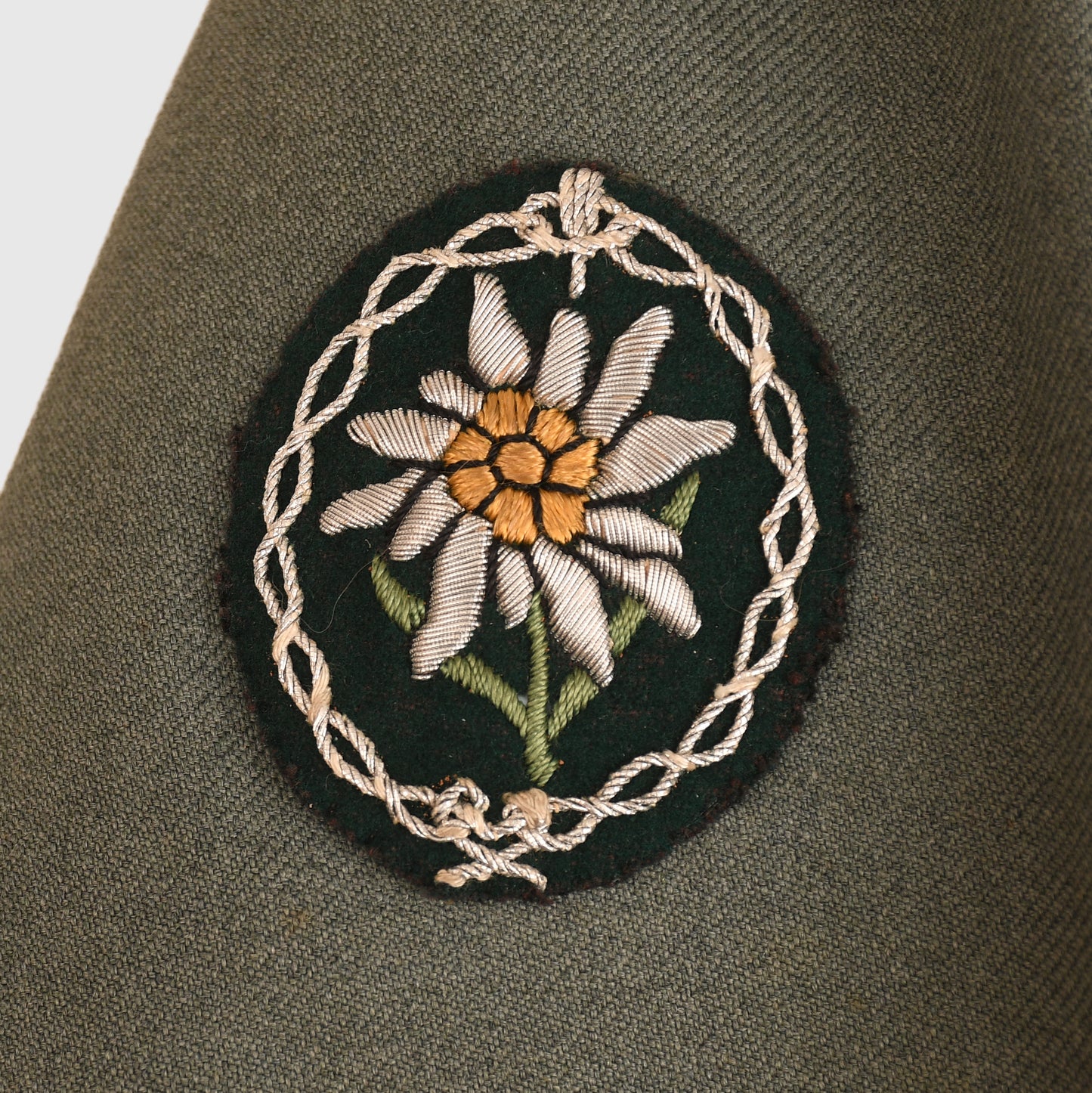 GERMAN WWII ARTILLERY OFFICERS COMBAT TUNIC WITH KRETA CUFF TITLE