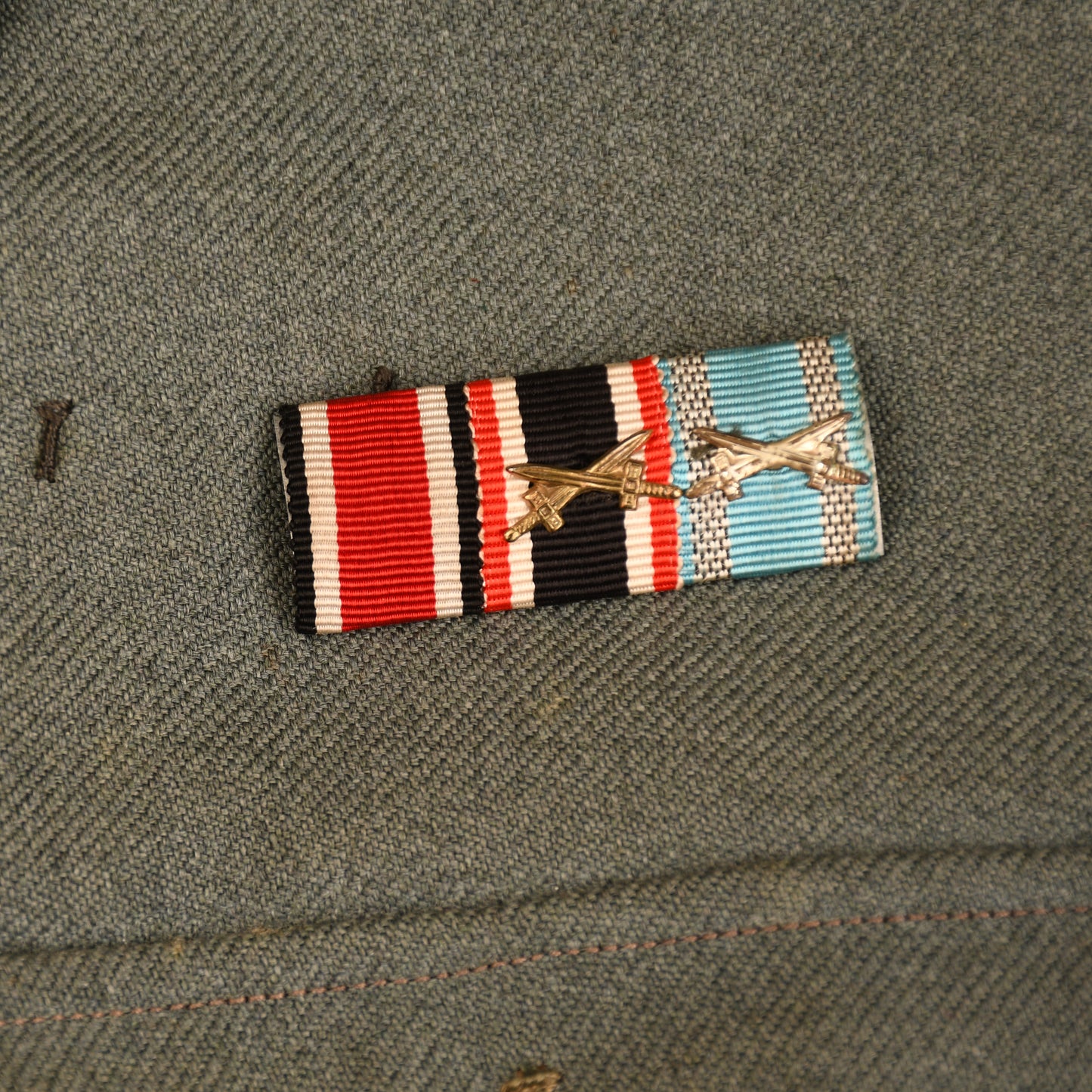 GERMAN WWII ARTILLERY OFFICERS COMBAT TUNIC WITH KRETA CUFF TITLE
