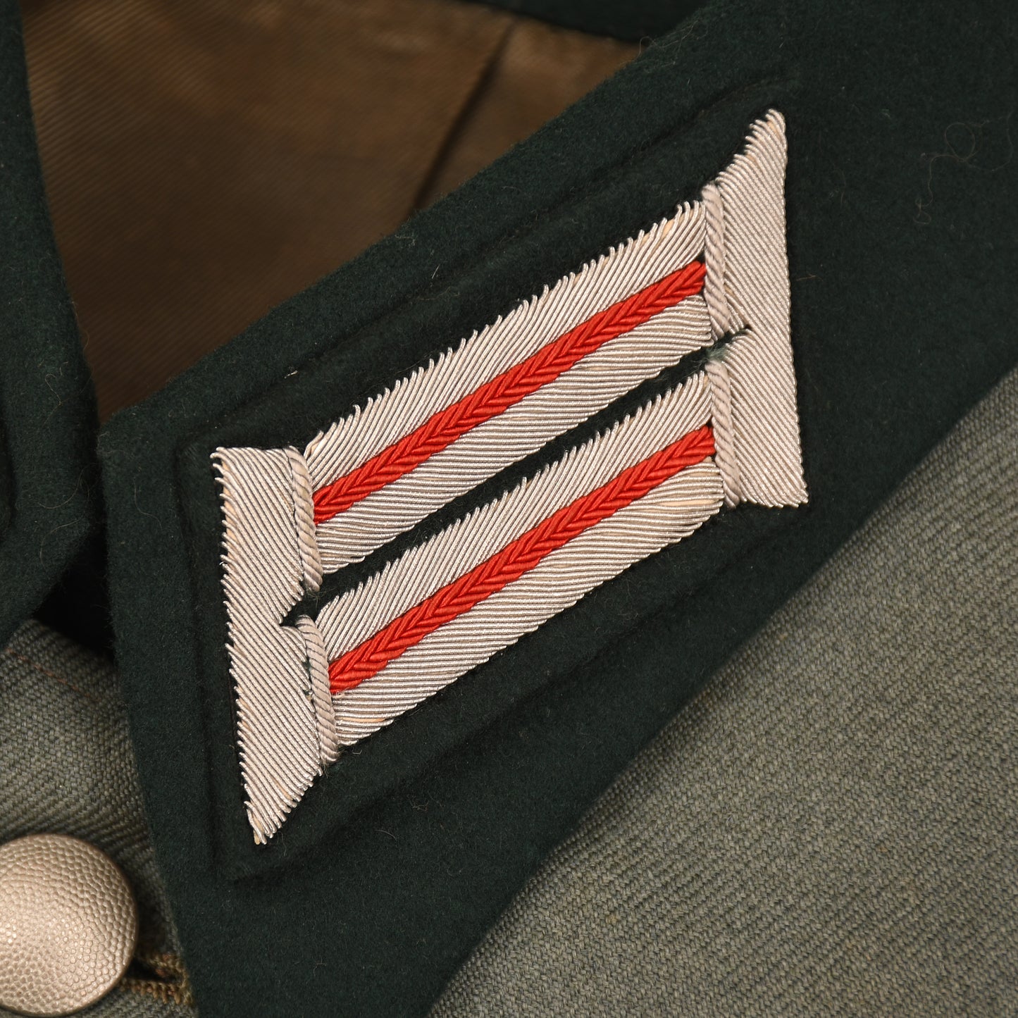 GERMAN WWII ARTILLERY OFFICERS COMBAT TUNIC WITH KRETA CUFF TITLE
