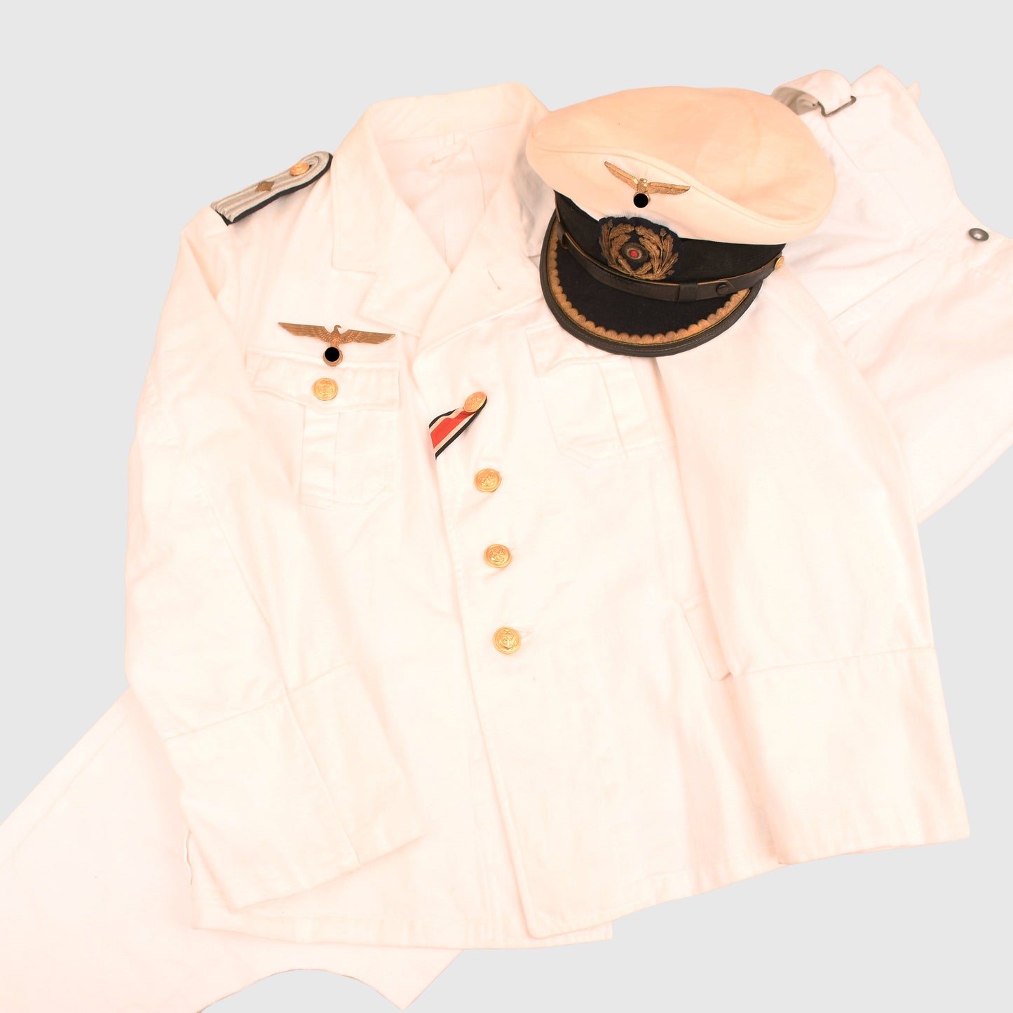 GERMAN WWII KRIEGSMARINE OBERLEUTNANT ZUR SEE COMPLETE WHITE SUMMER UNIFORM