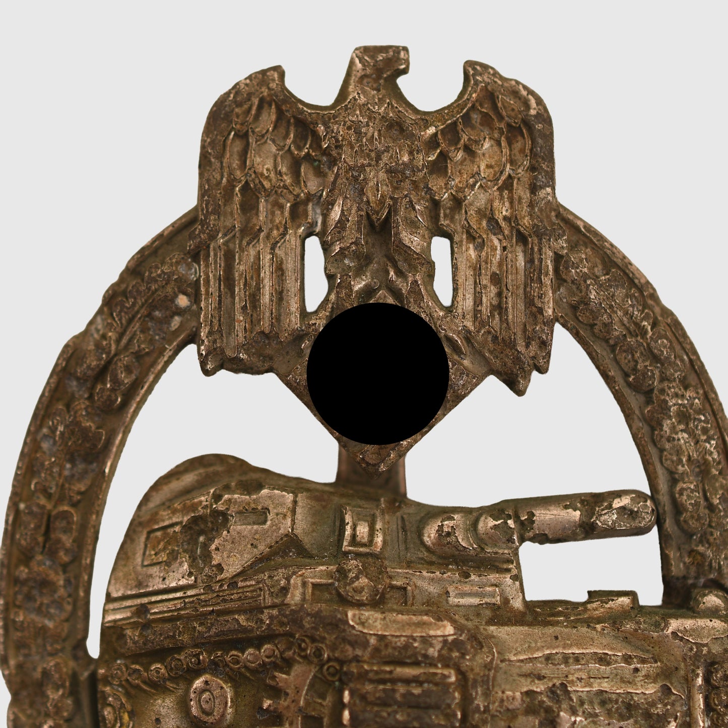 GERMAN WWII 25 TANK ASSAULT BADGE, DUG VERSION BY JFS