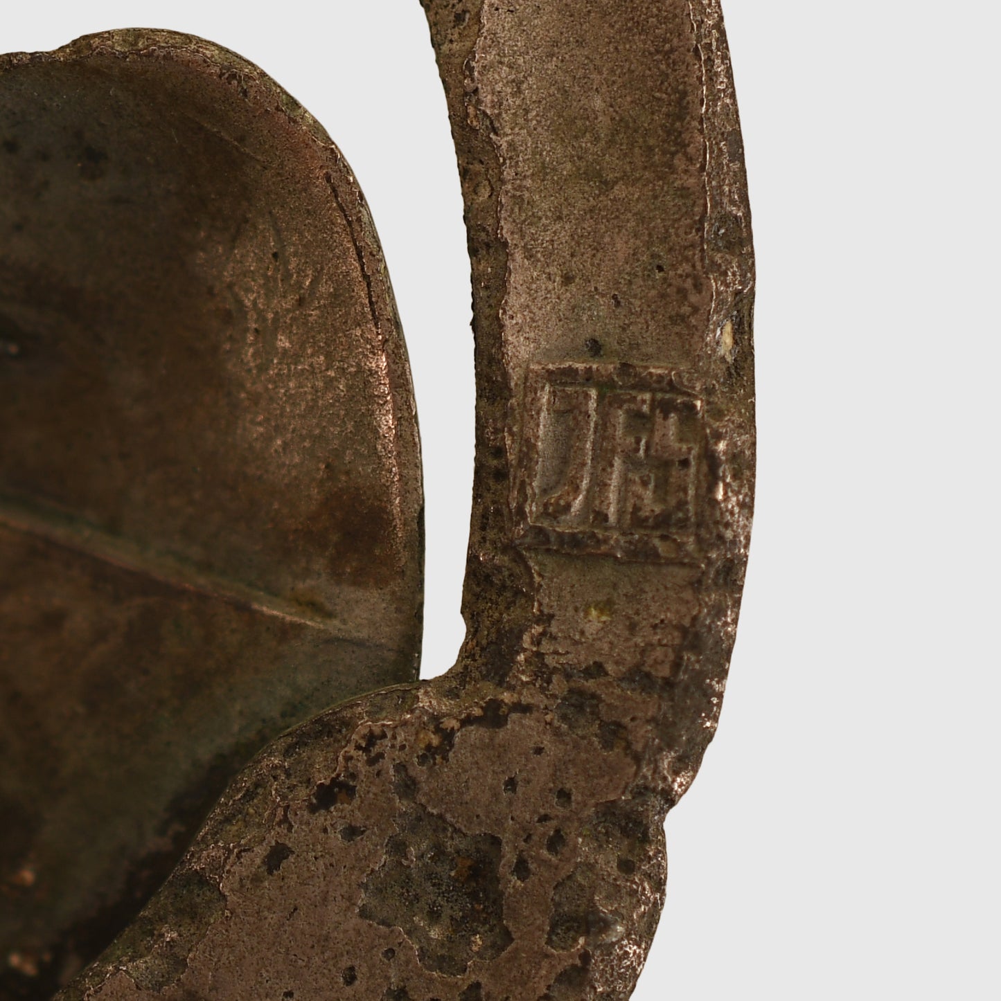 GERMAN WWII 25 TANK ASSAULT BADGE, DUG VERSION BY JFS