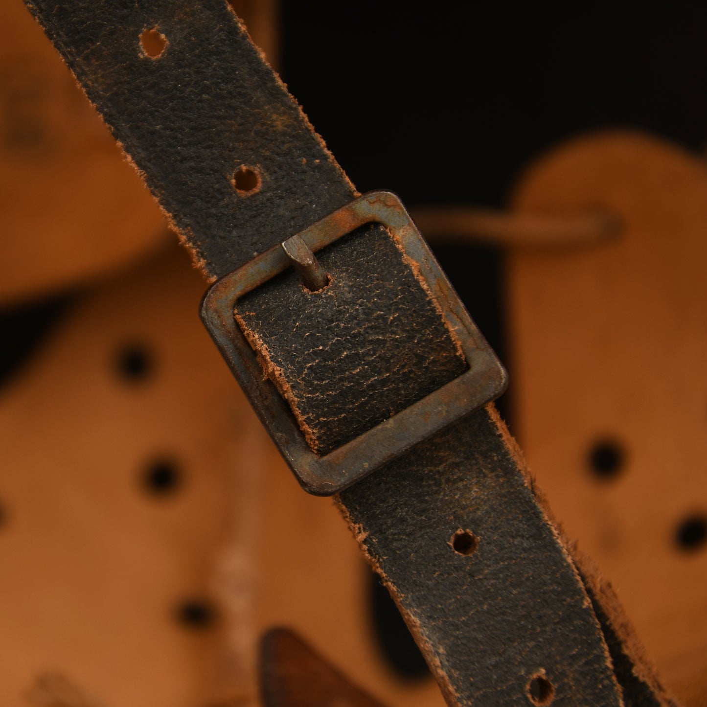 GERMAN WWII LUFTWAFFE SINGLE DECAL M42 HELMET