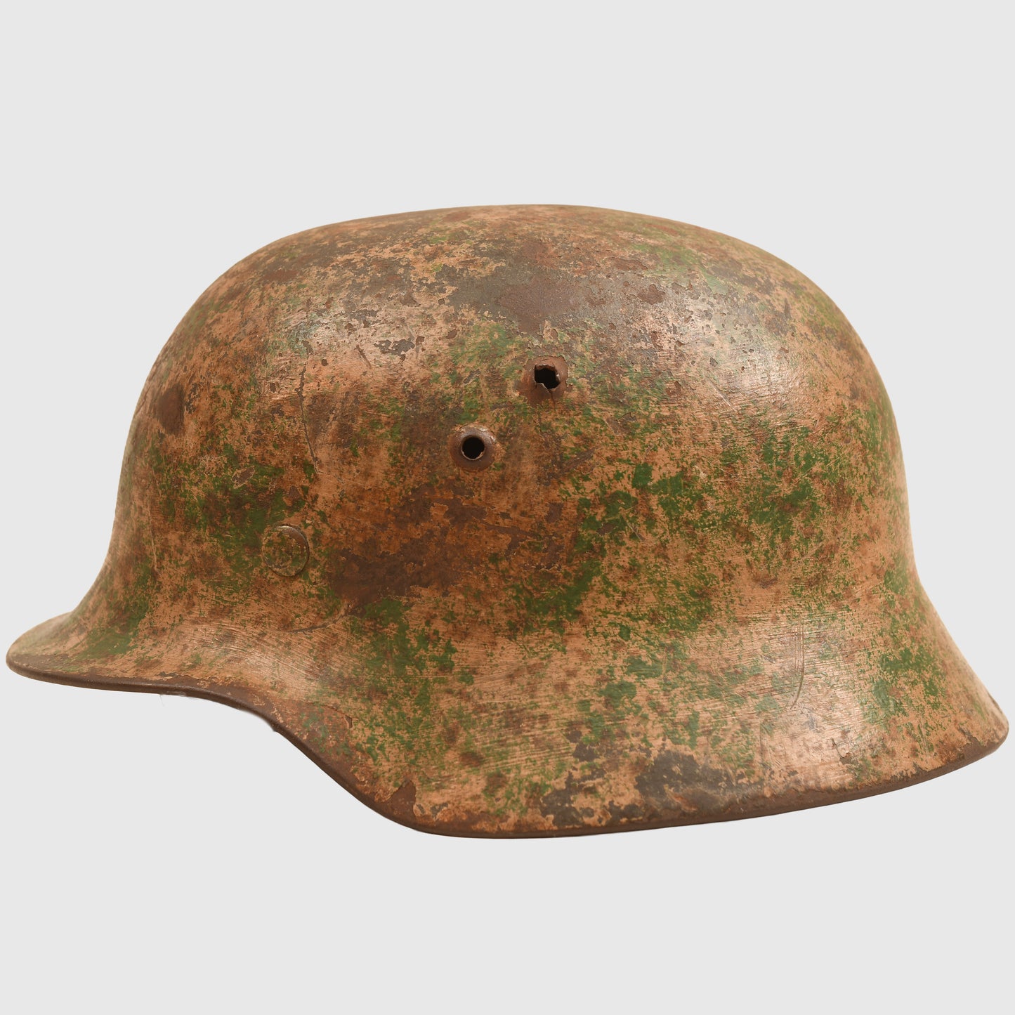 GERMAN WWII ARMY M35 CAMOUFLAGE COMBAT HELMET