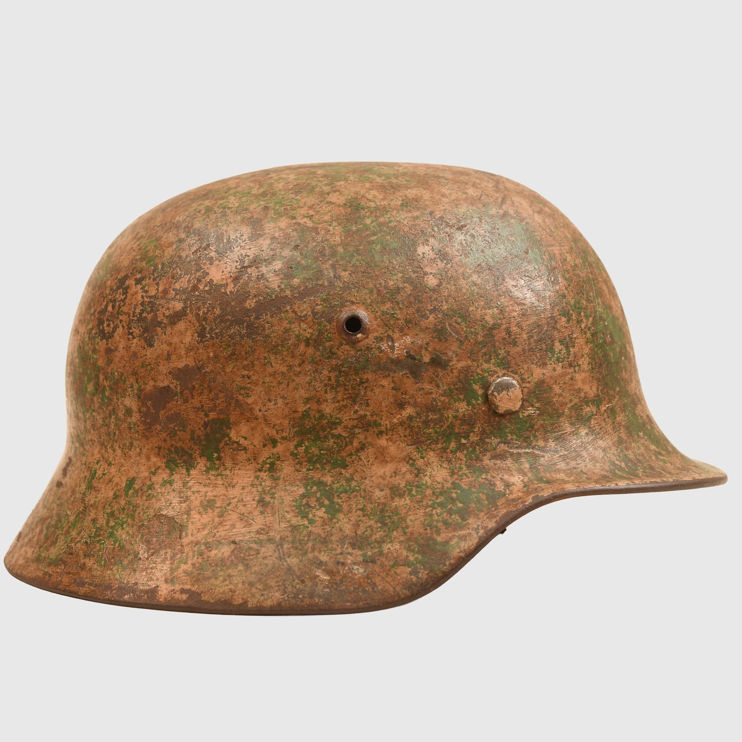 GERMAN WWII ARMY M35 CAMOUFLAGE COMBAT HELMET